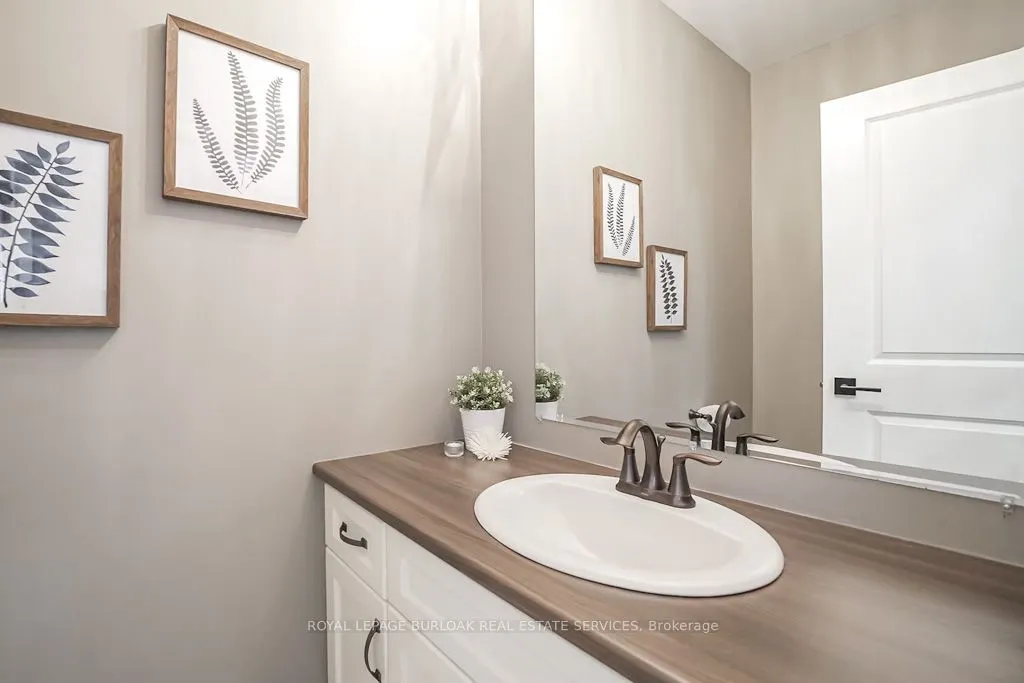 234 Burford-Delhi Townline Road