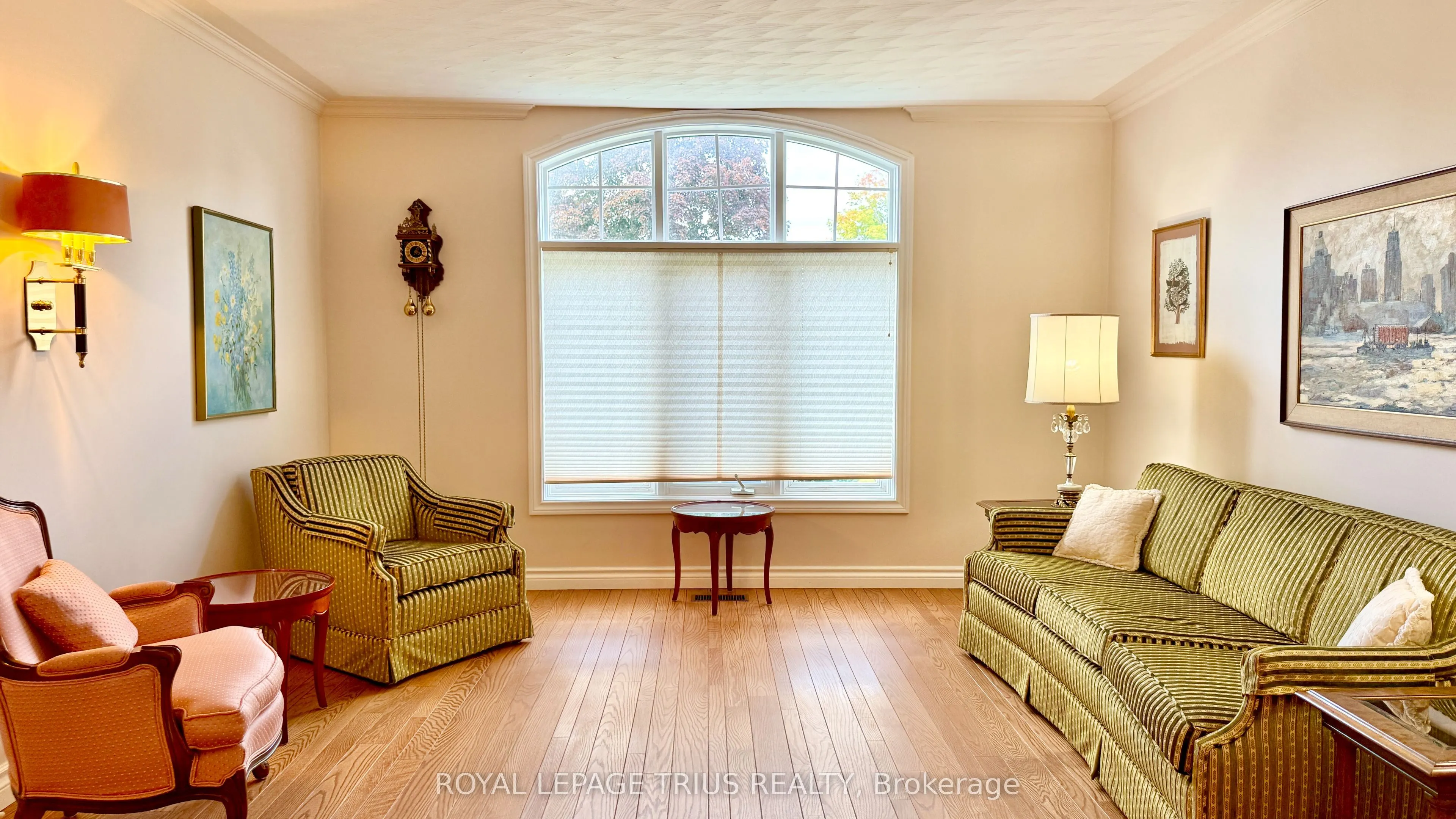 4 Orchard Crescent