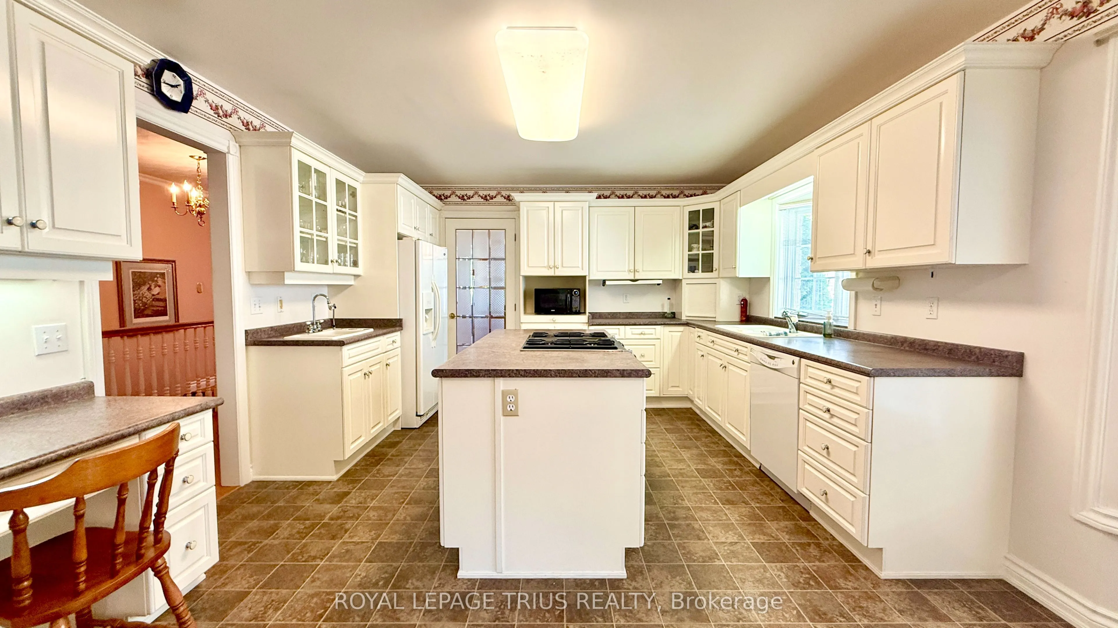4 Orchard Crescent