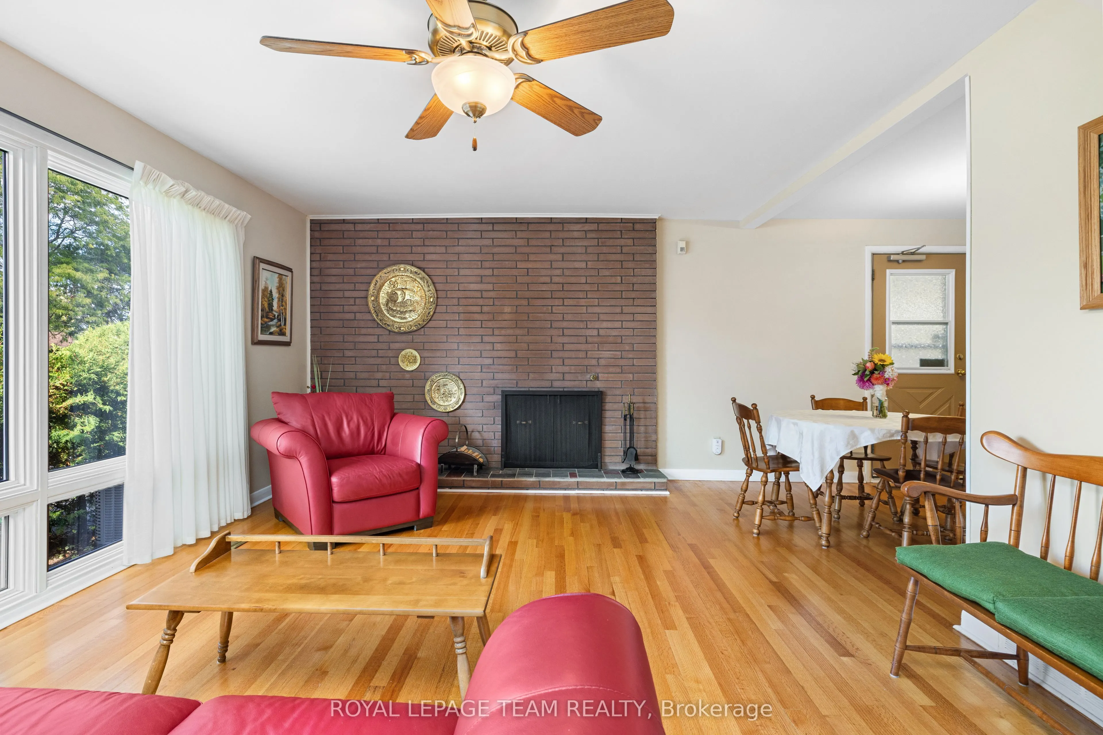 30 Ellery Crescent