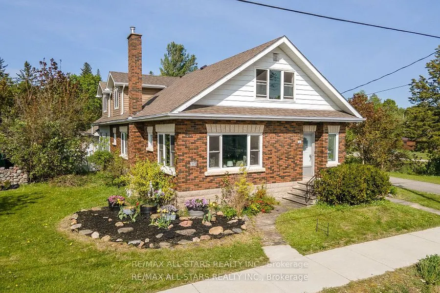 61 Francis Street E