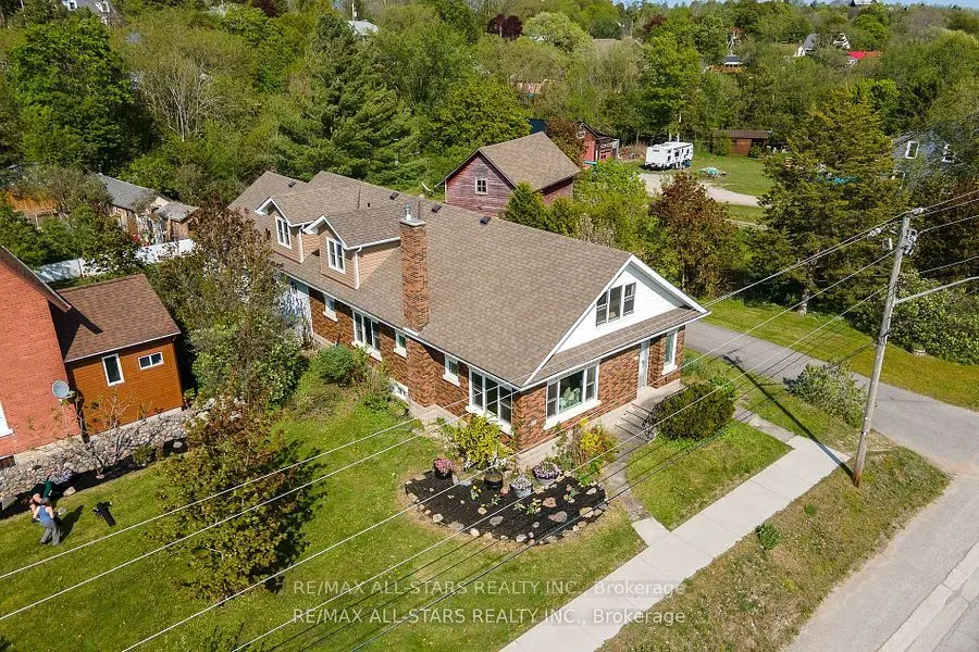 61 Francis Street E