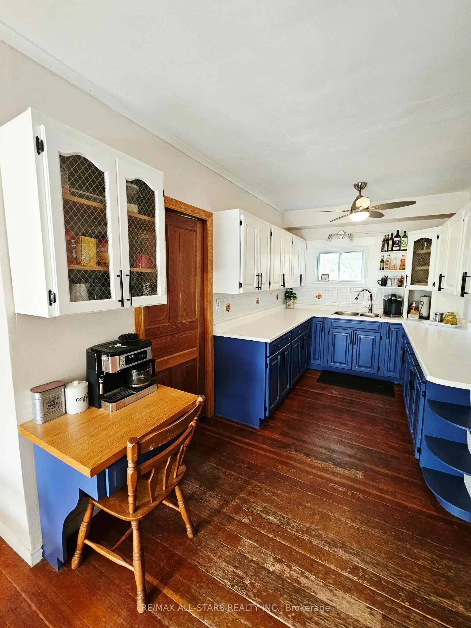 61 Francis Street E