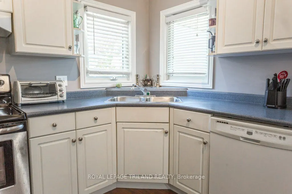28 Schreyer Drive