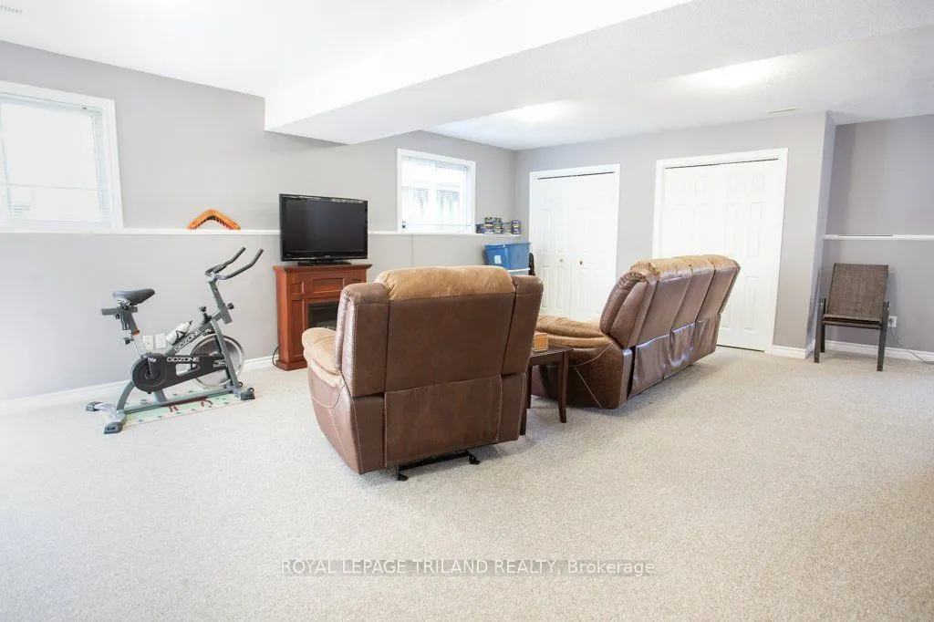 28 Schreyer Drive