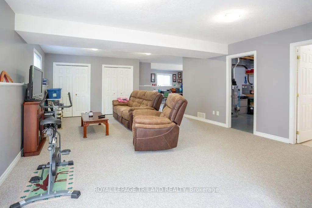 28 Schreyer Drive