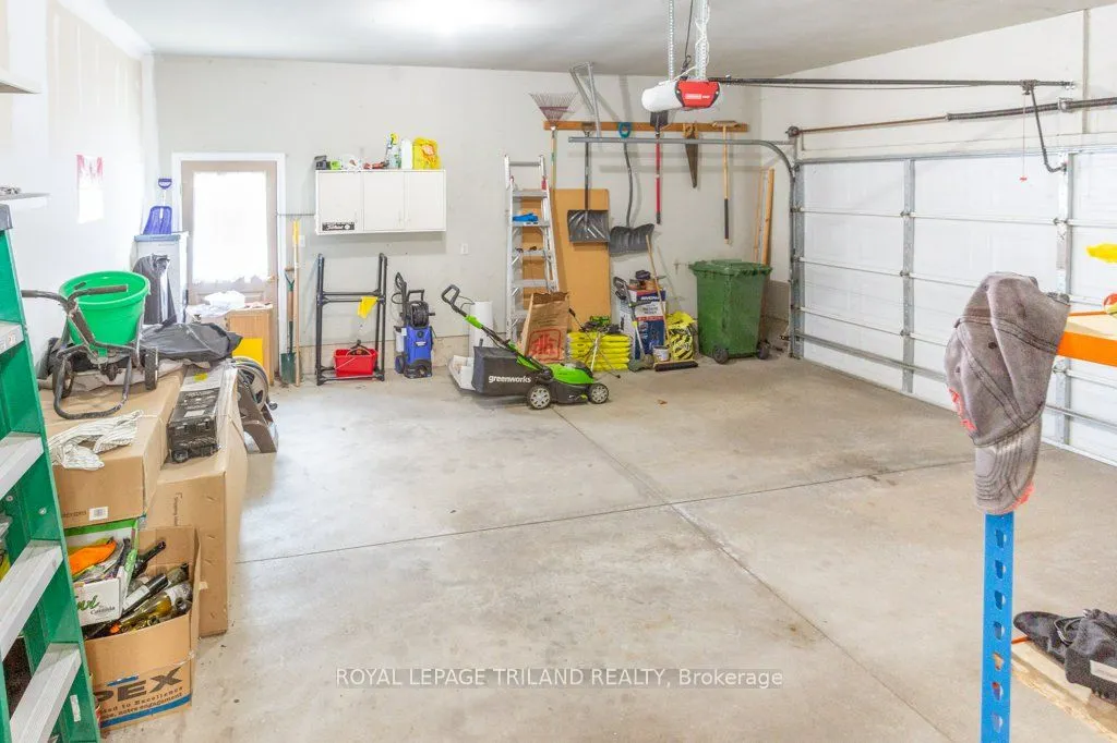28 Schreyer Drive