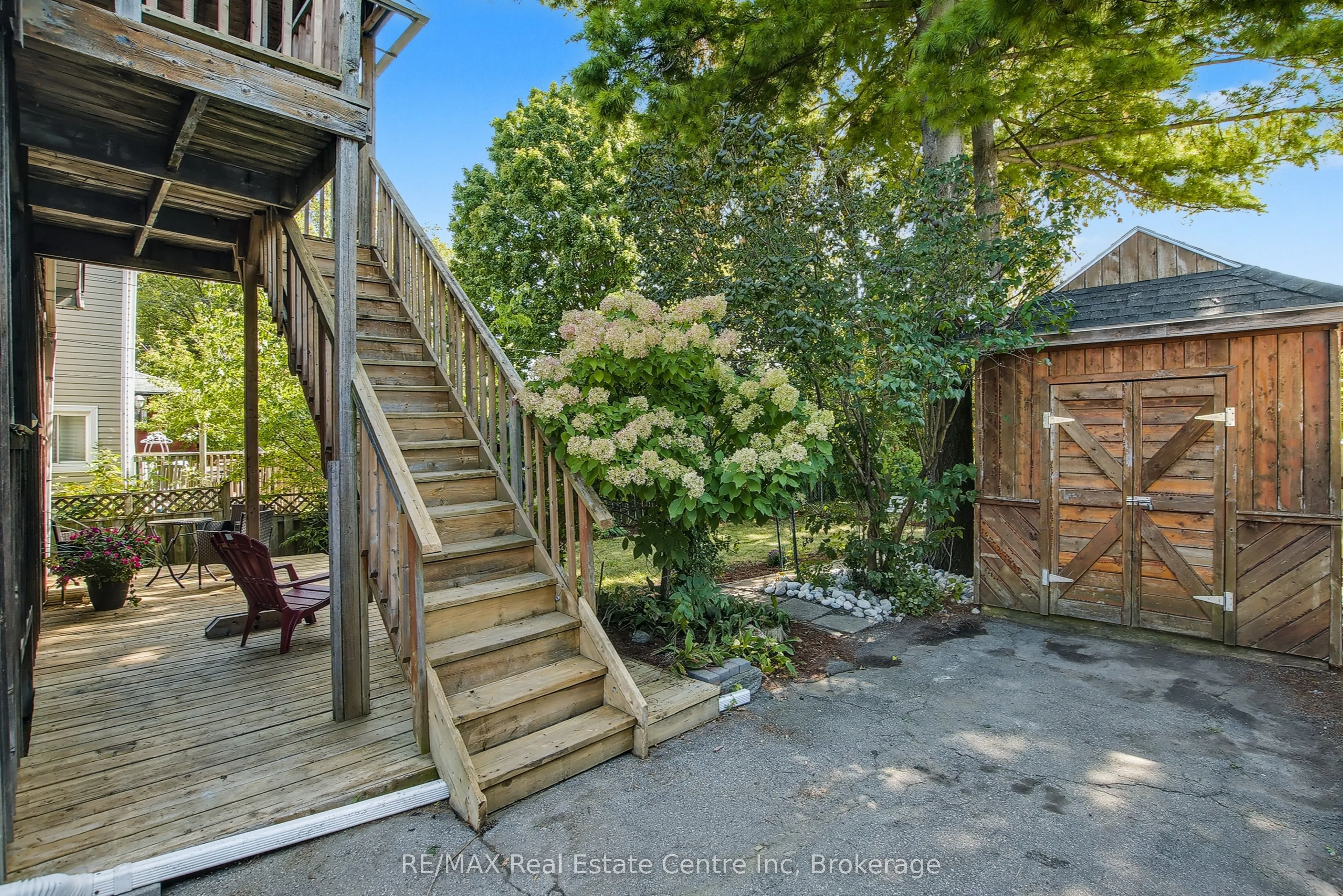 52 Avenue Road