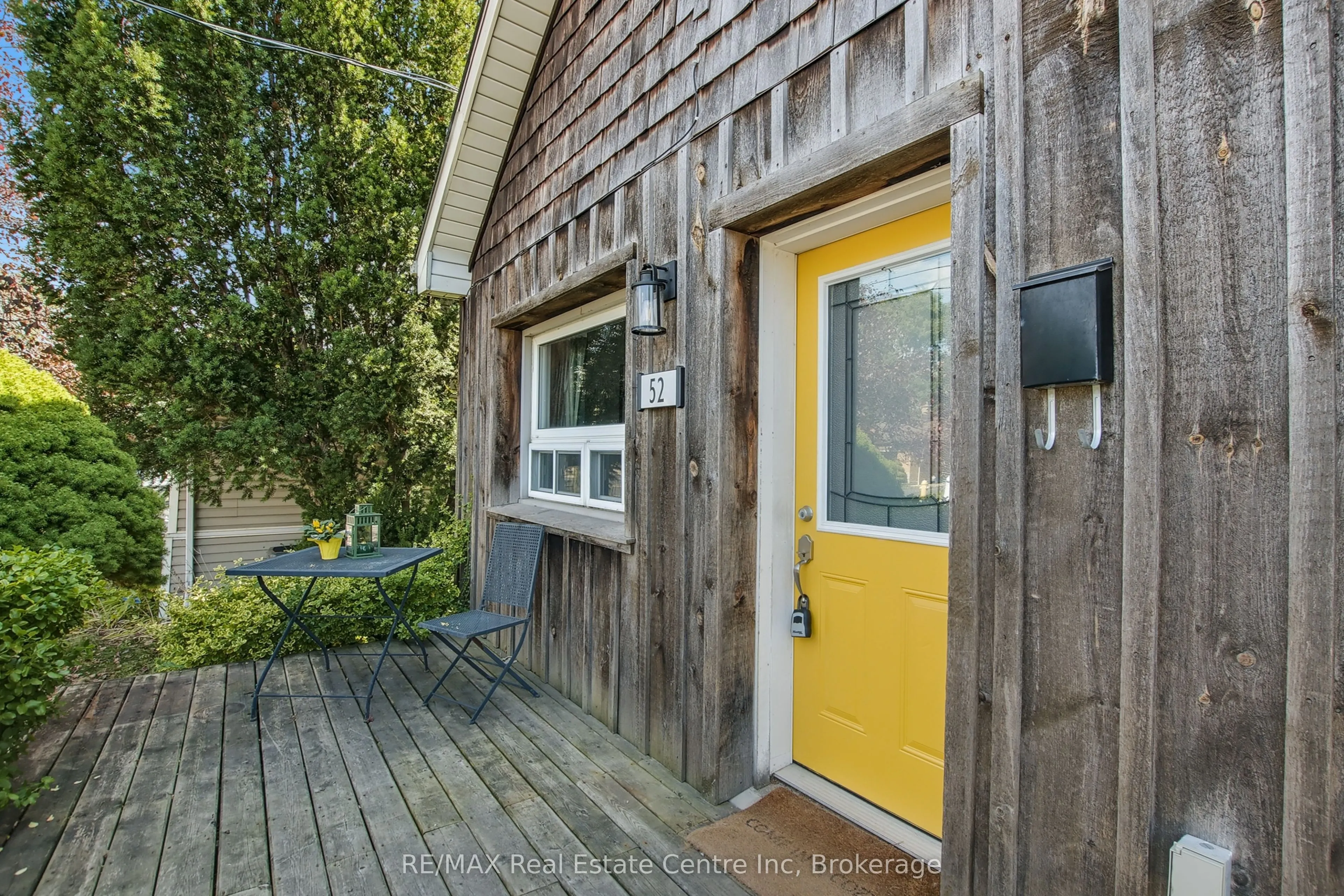 52 Avenue Road