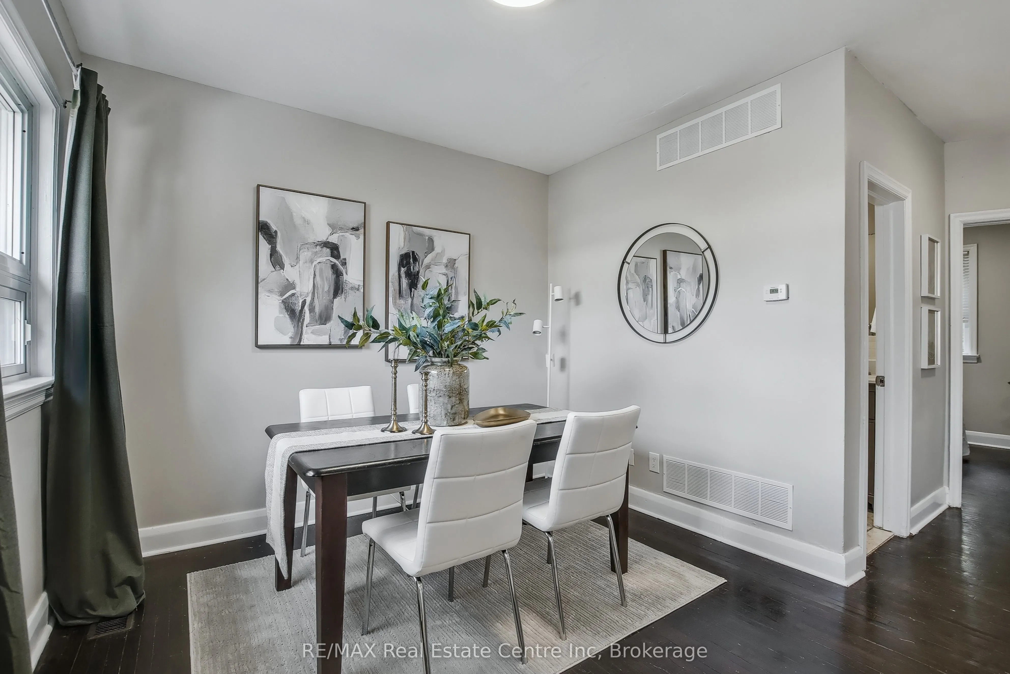 52 Avenue Road