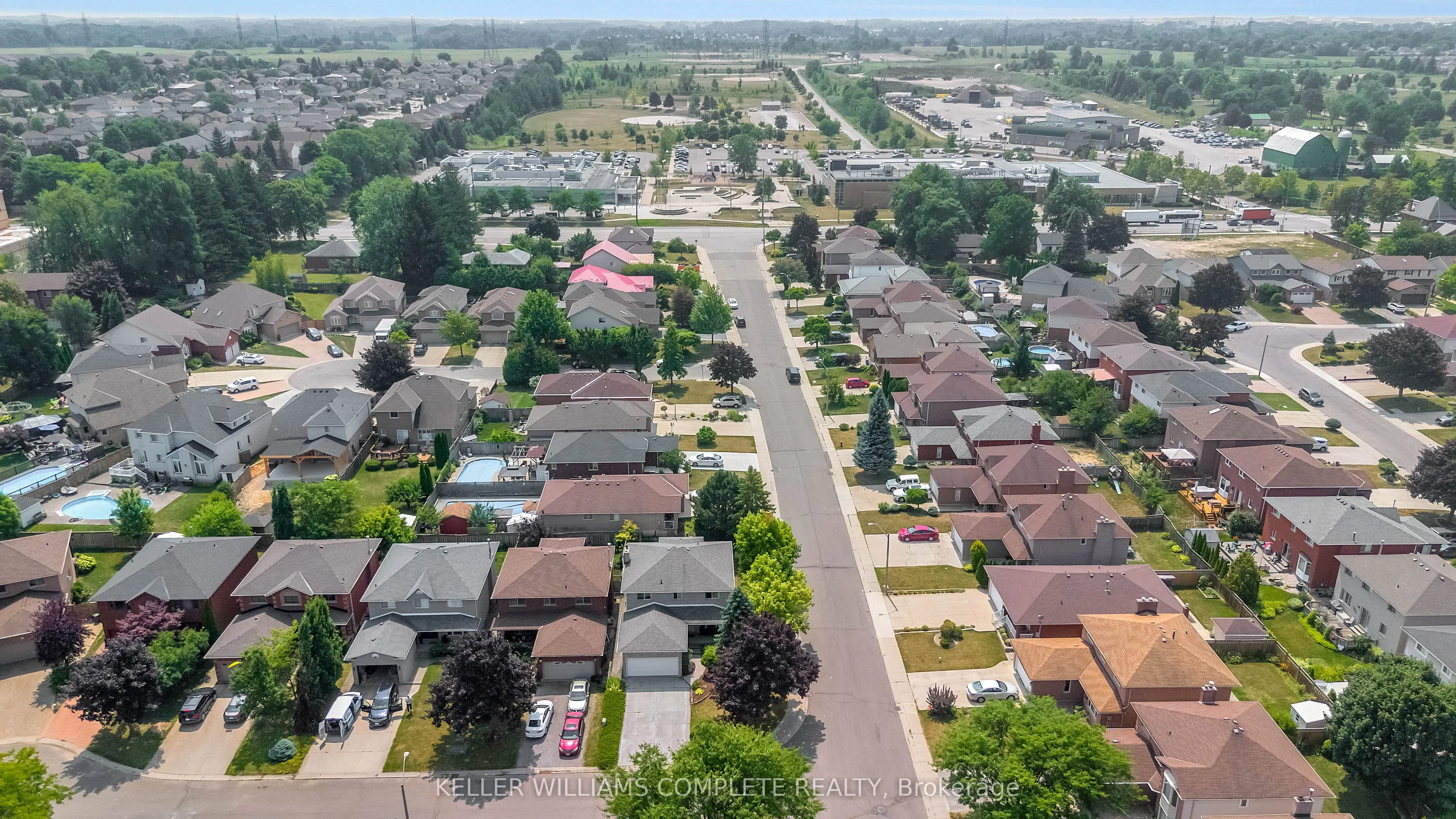 2 ROBESPIERRE Court