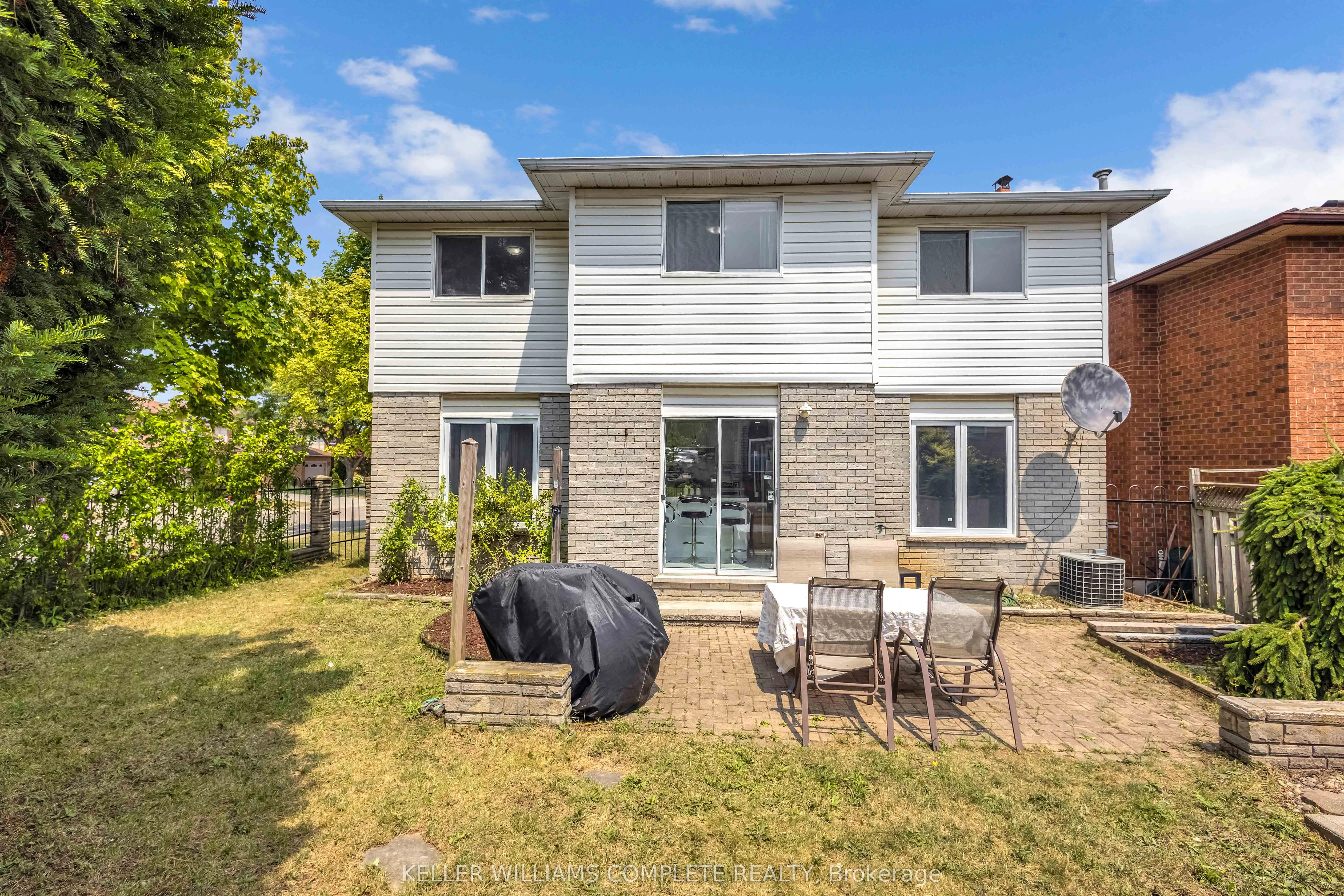 2 ROBESPIERRE Court