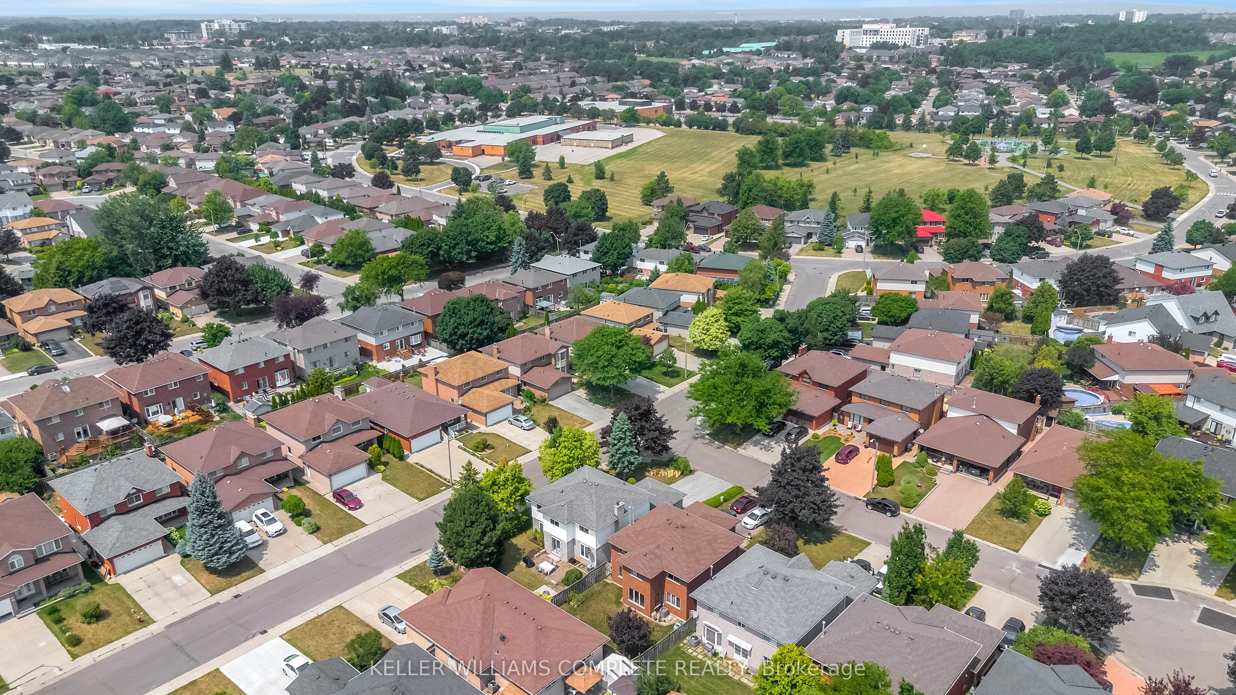 2 ROBESPIERRE Court