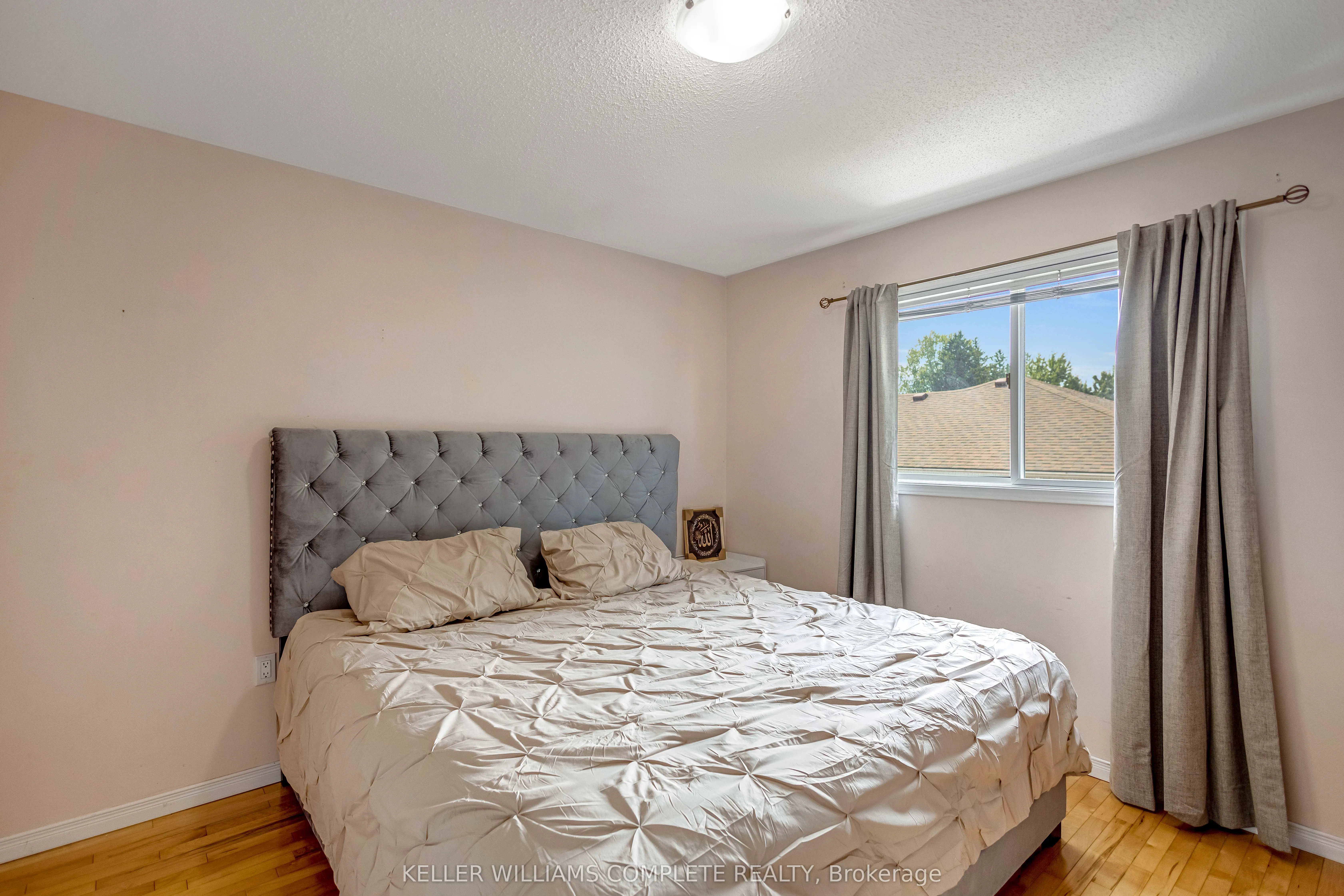 2 ROBESPIERRE Court