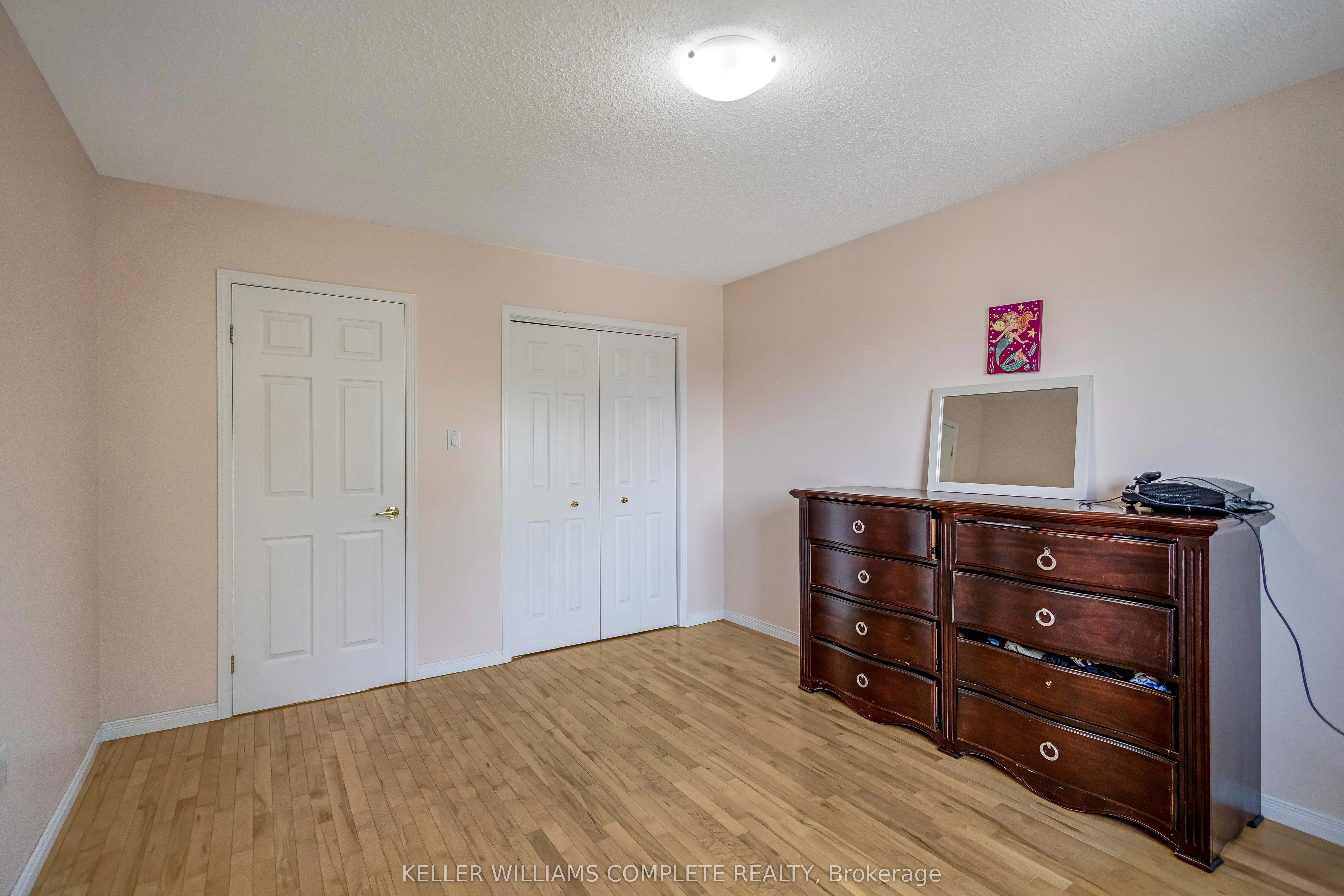 2 ROBESPIERRE Court