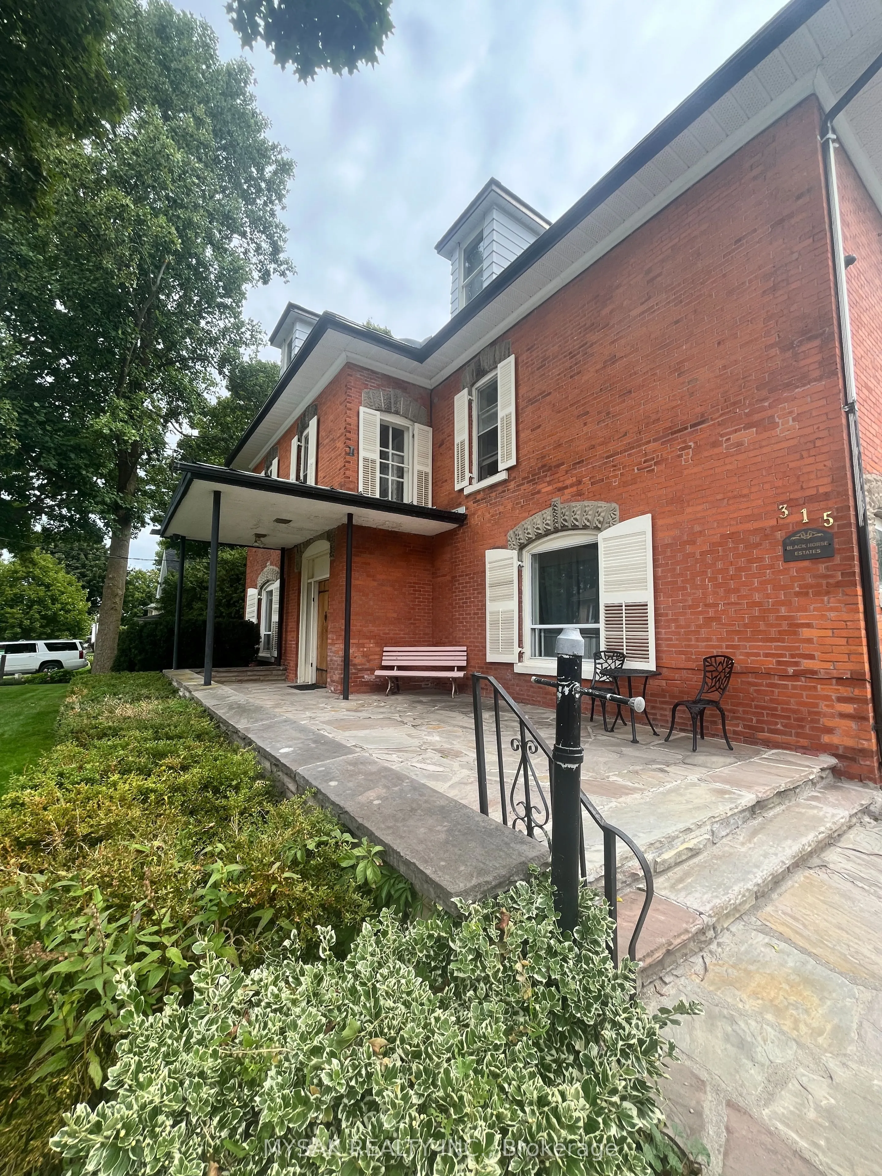 315 Centre Street