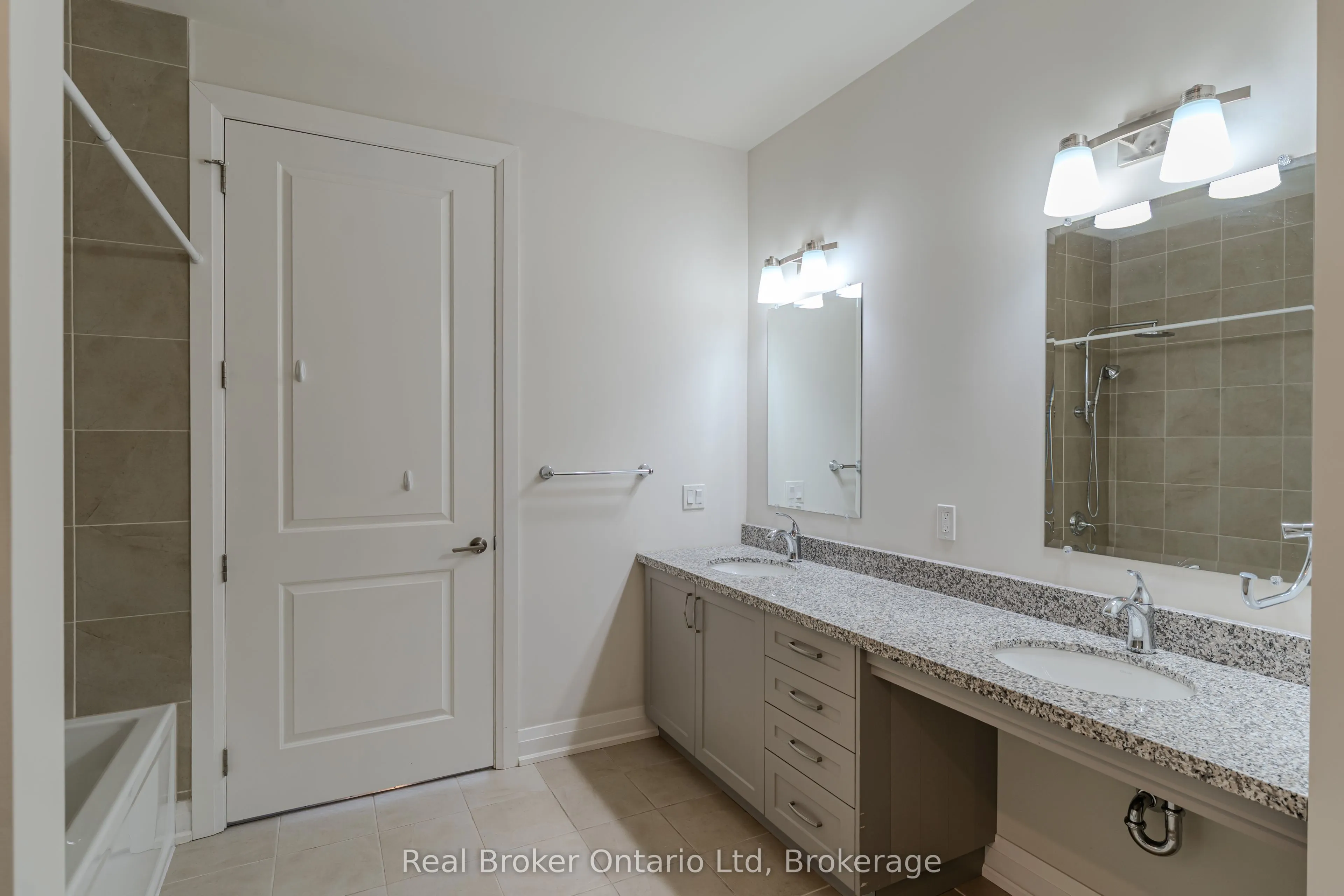 80 9th Street E, #305