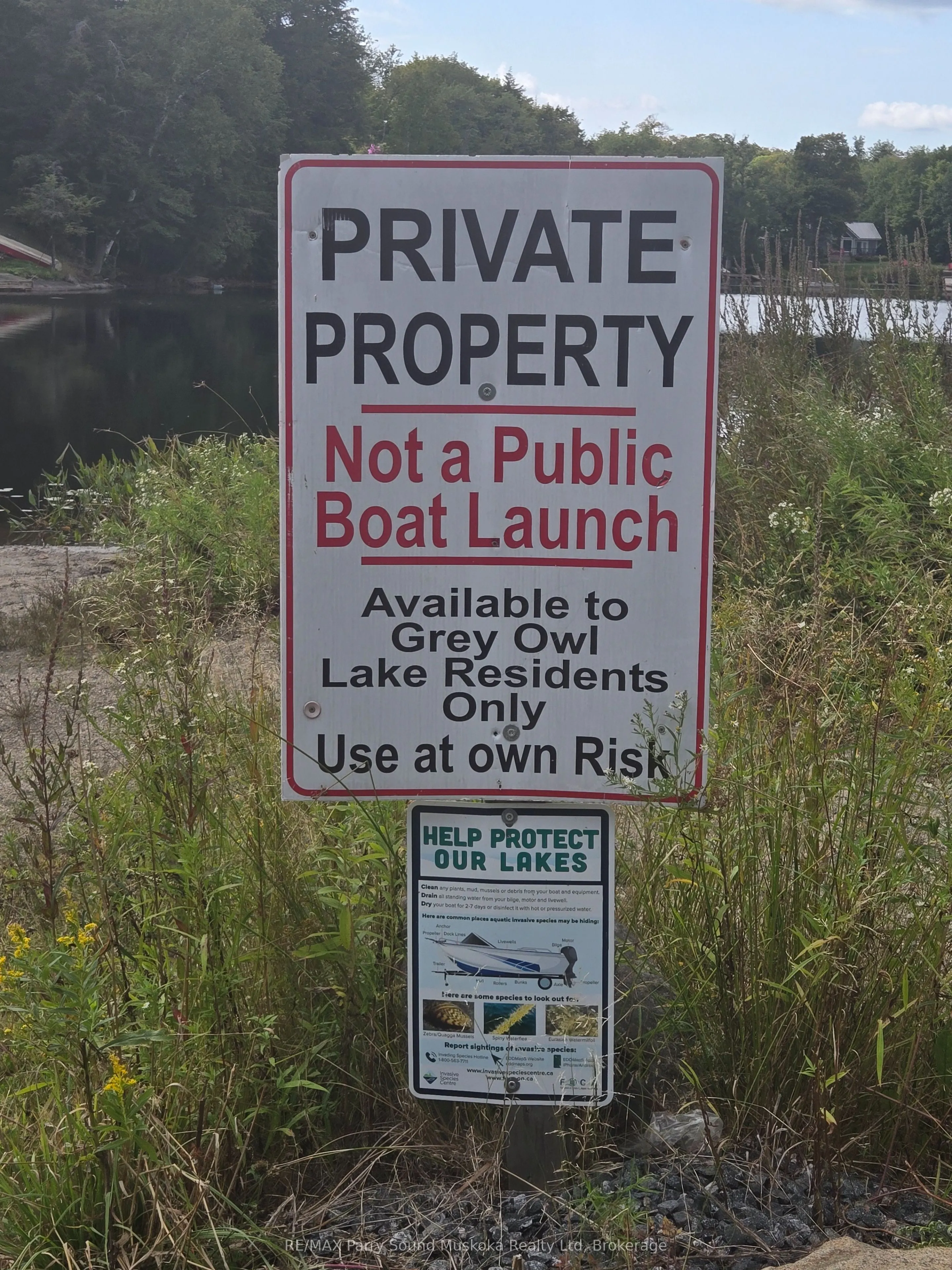 216 Lorimer Lake