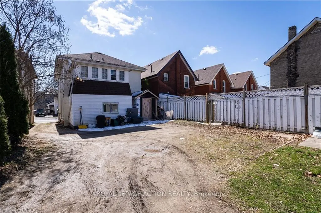 300 Dalhousie Street