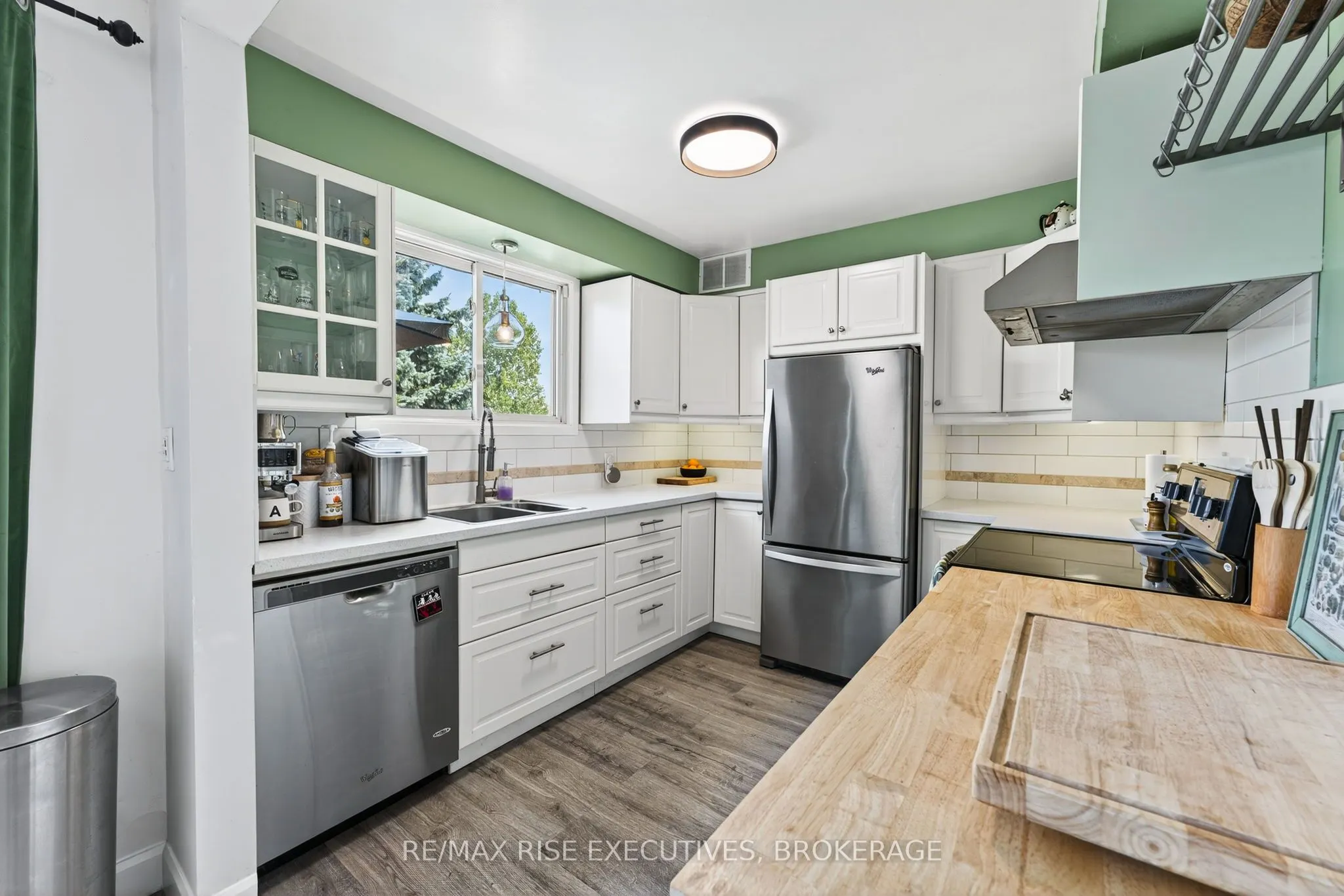794 Littlestone Crescent