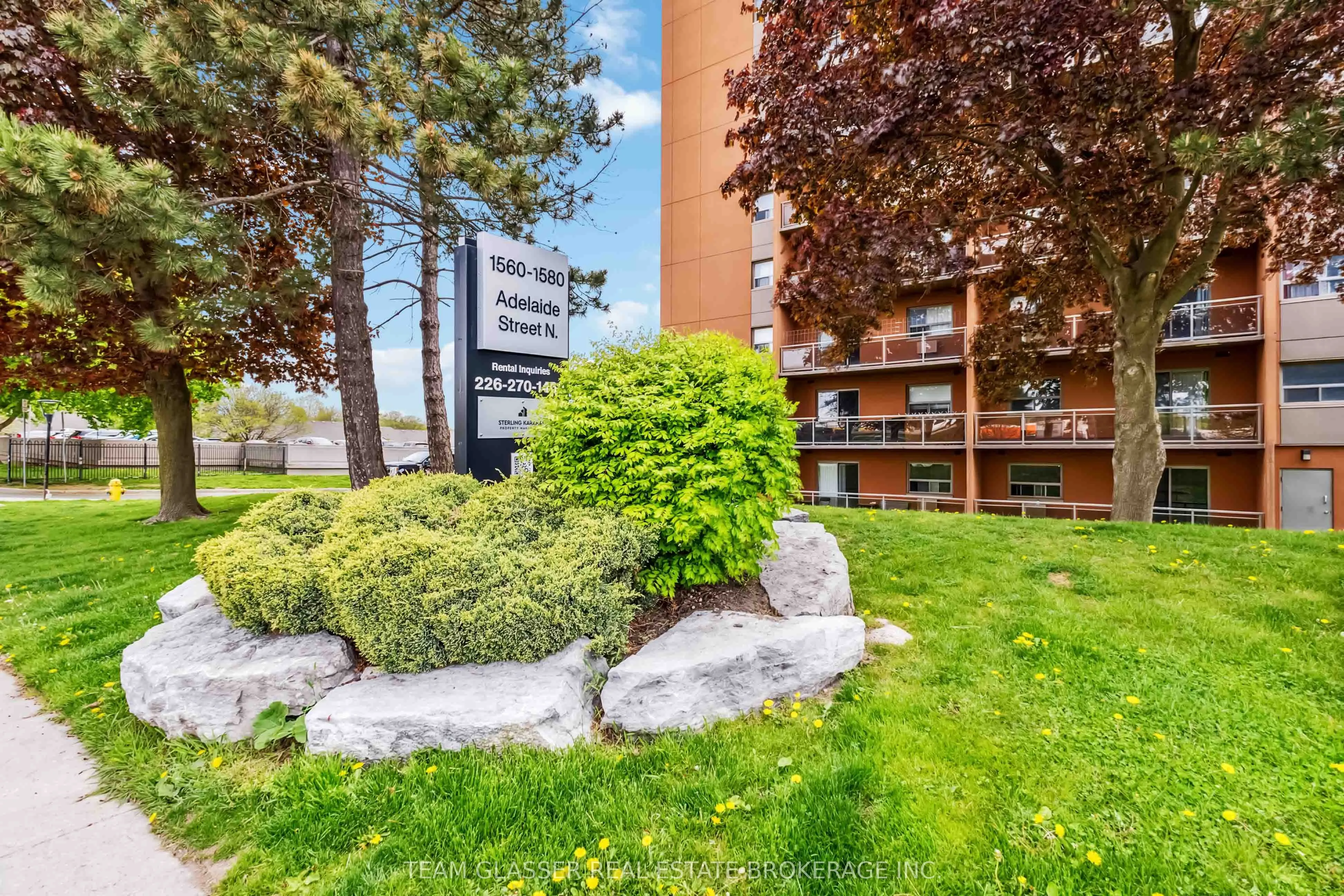 1560 Adelaide Street N, #112