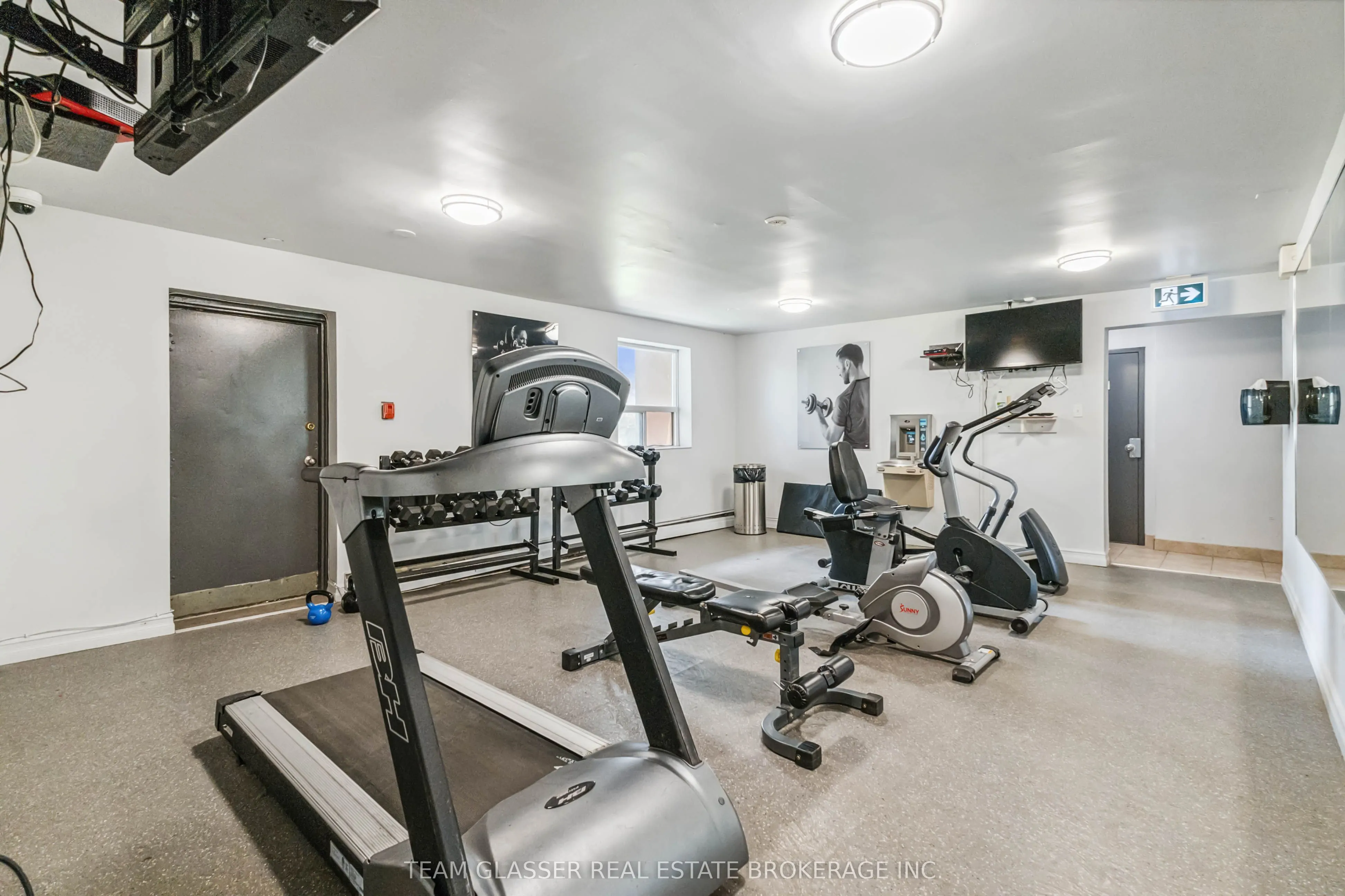 1560 Adelaide Street N, #112