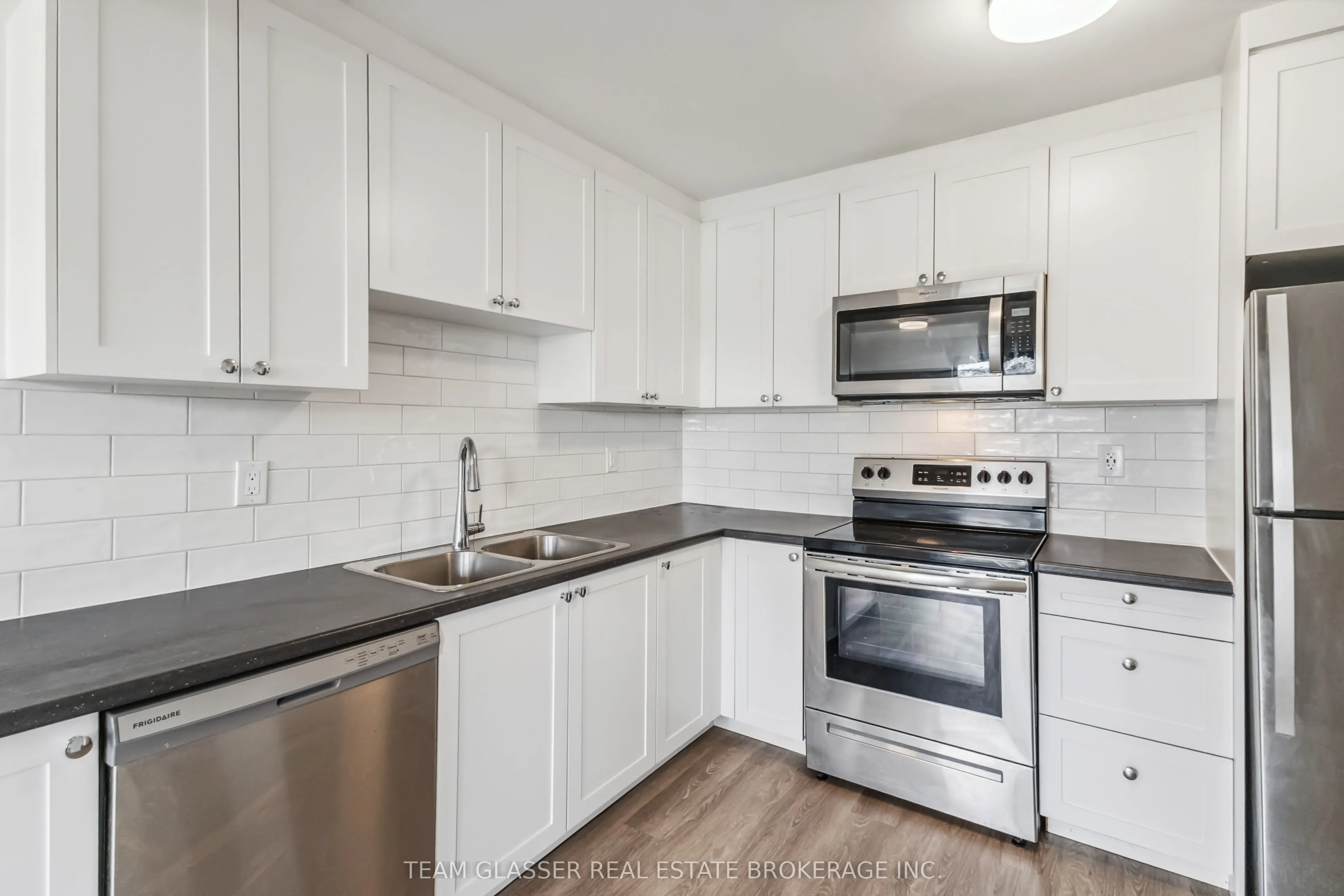 1560 Adelaide Street N, #112