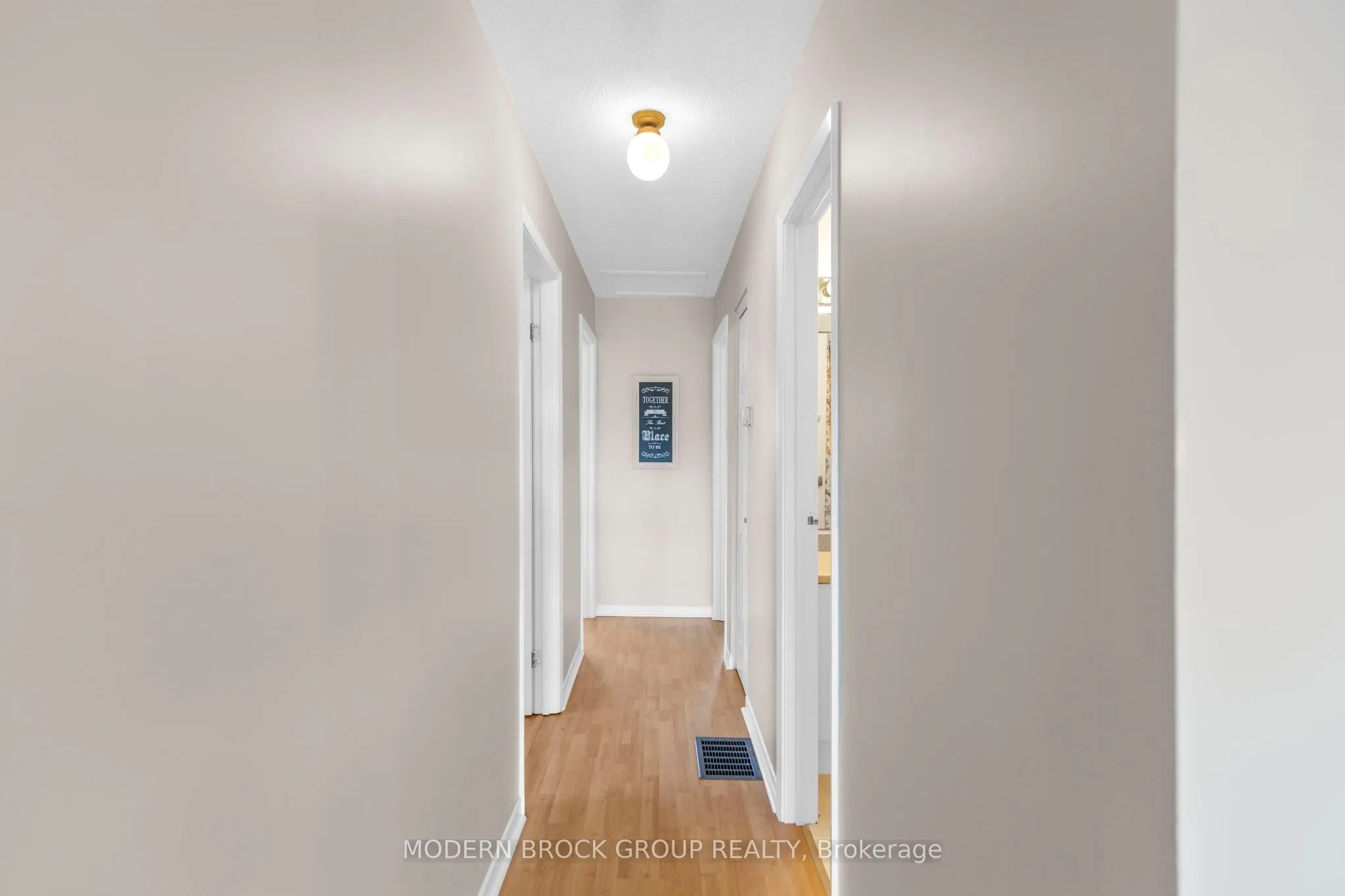 802 Cunningham Crescent