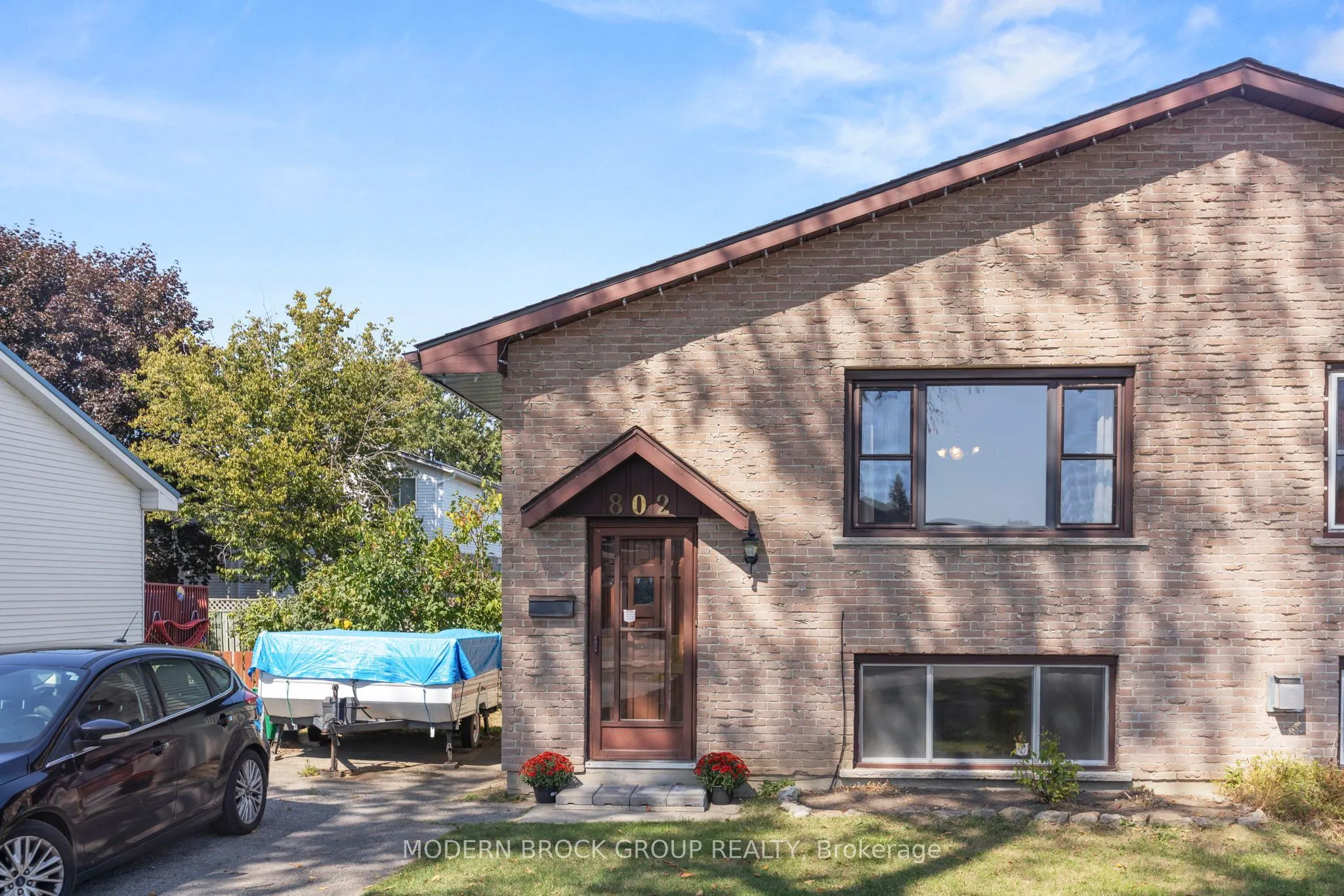802 Cunningham Crescent