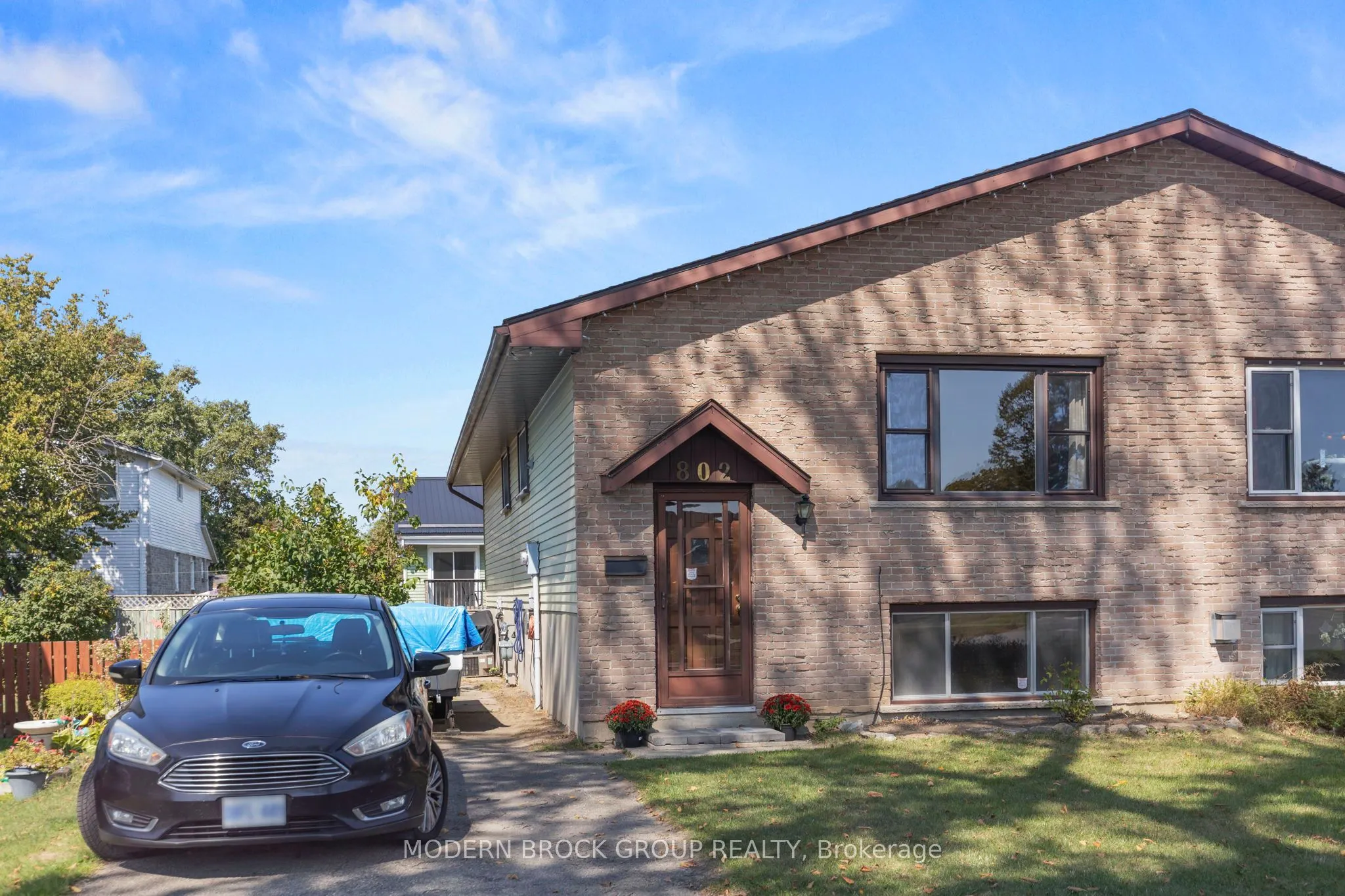 802 Cunningham Crescent