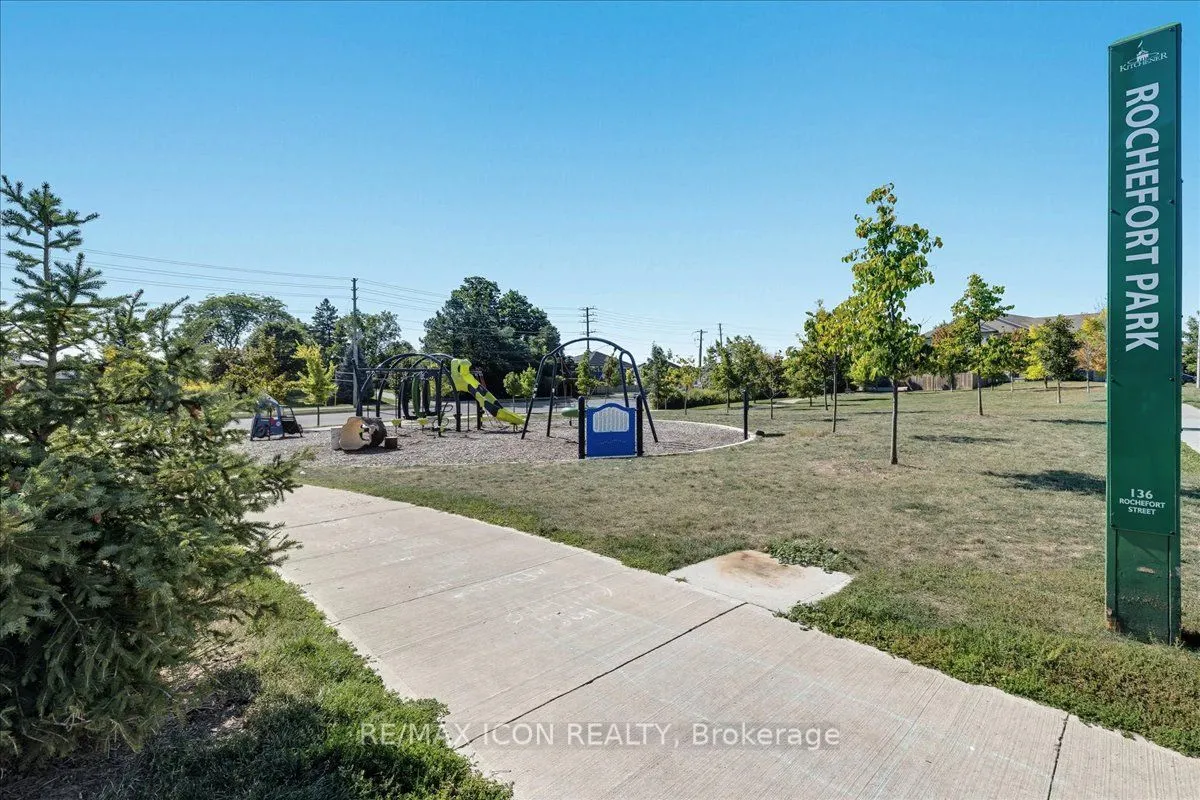 160 Rochefort Street, #D11