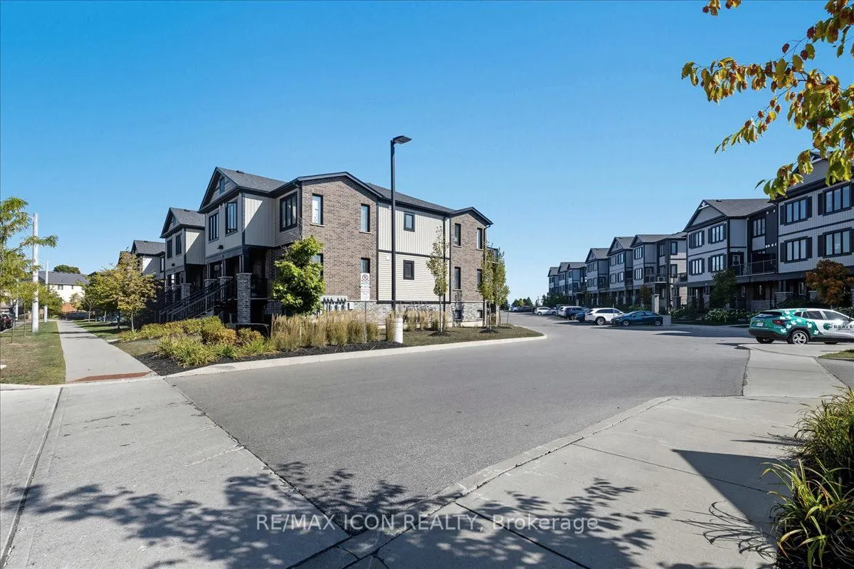 160 Rochefort Street, #D11