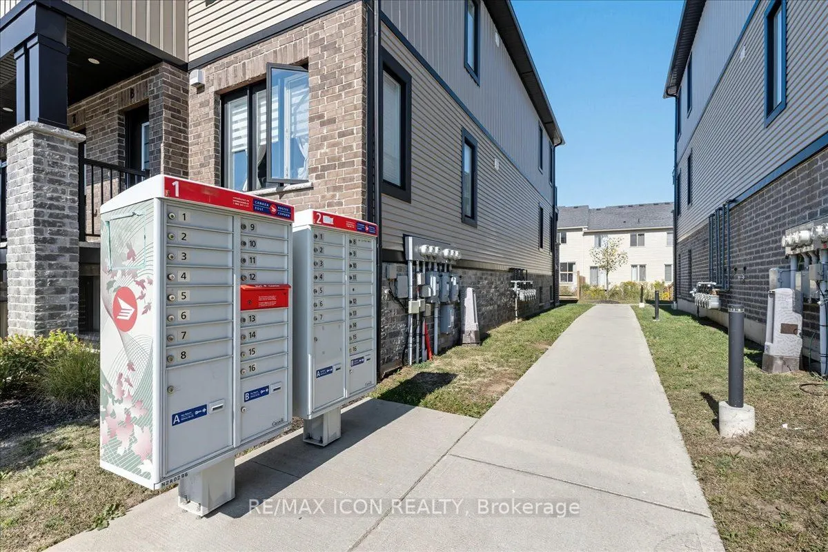 160 Rochefort Street, #D11