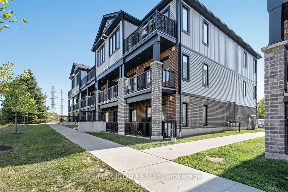 160 Rochefort Street, #D11