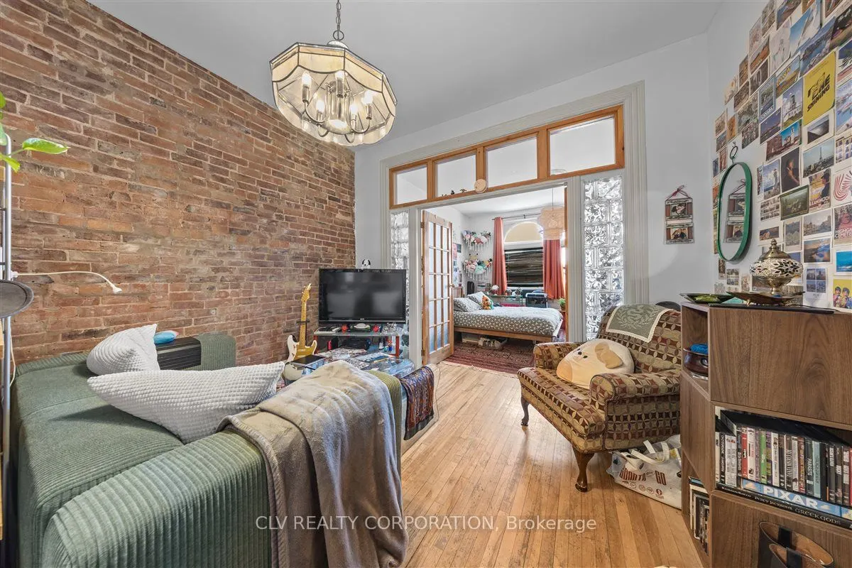 371-375 Bank Street