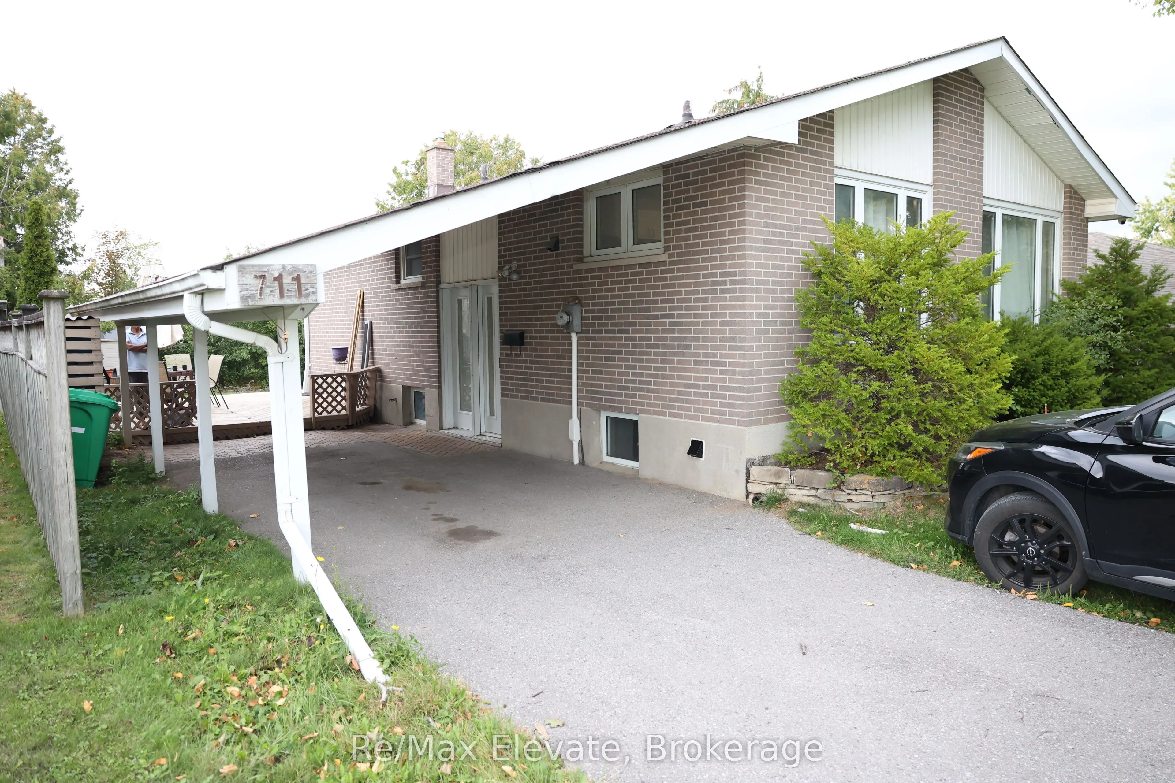711 Otonabee Drive