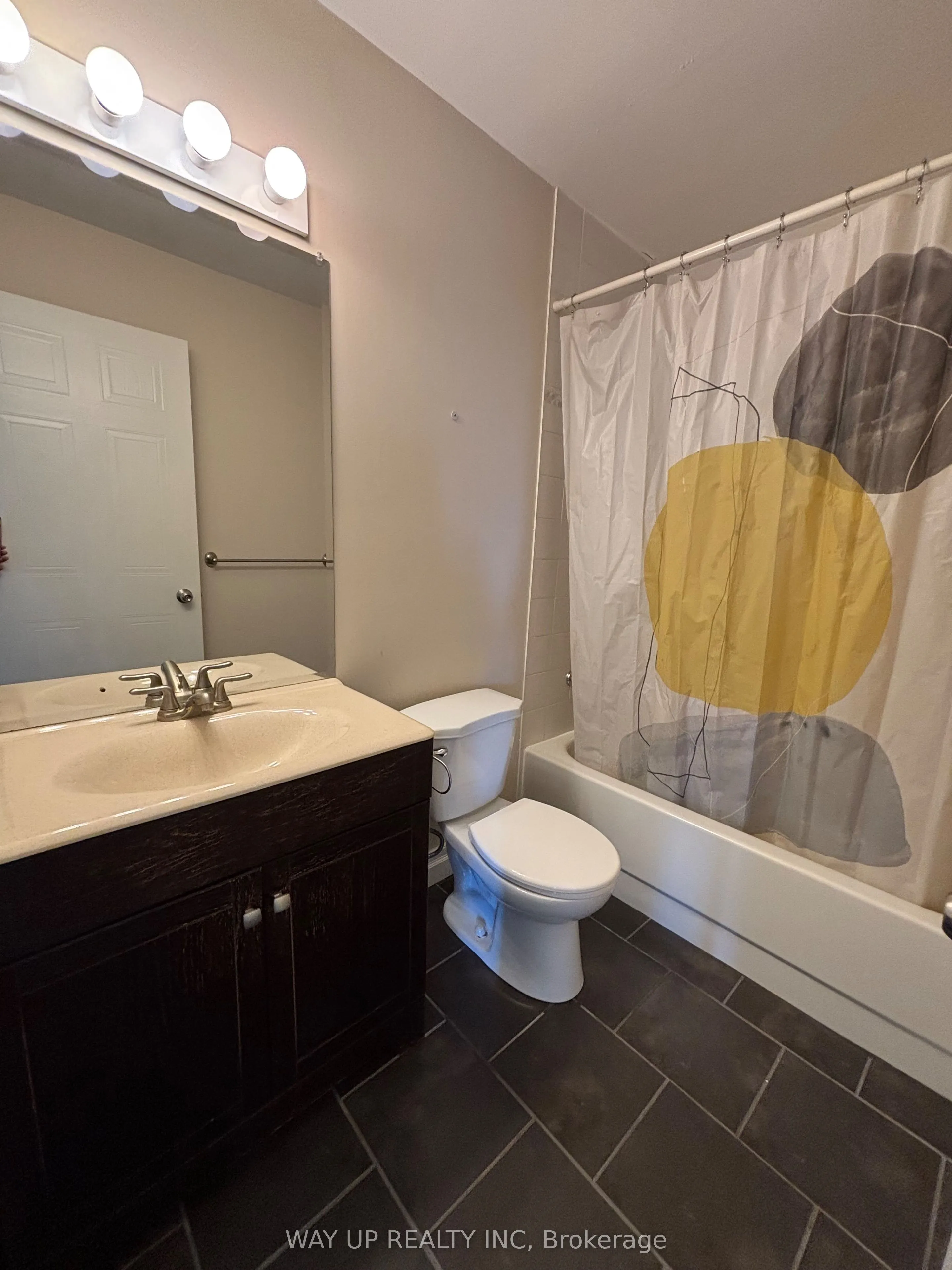 30 Chapman Court, #904