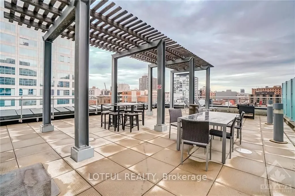 324 LAURIER AVE Street W, #1002