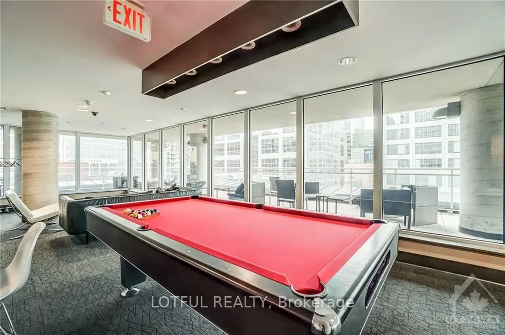 324 LAURIER AVE Street W, #1002