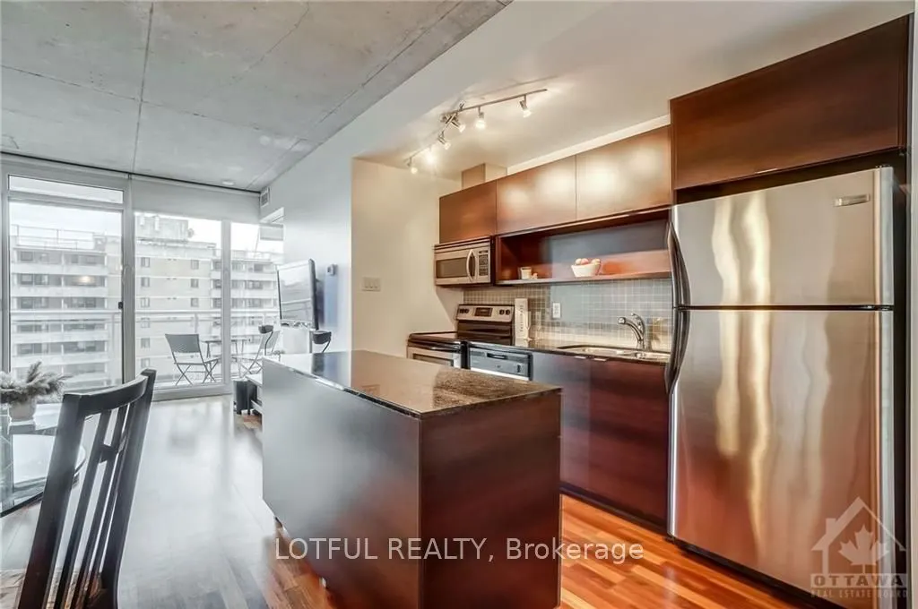 324 LAURIER AVE Street W, #1002