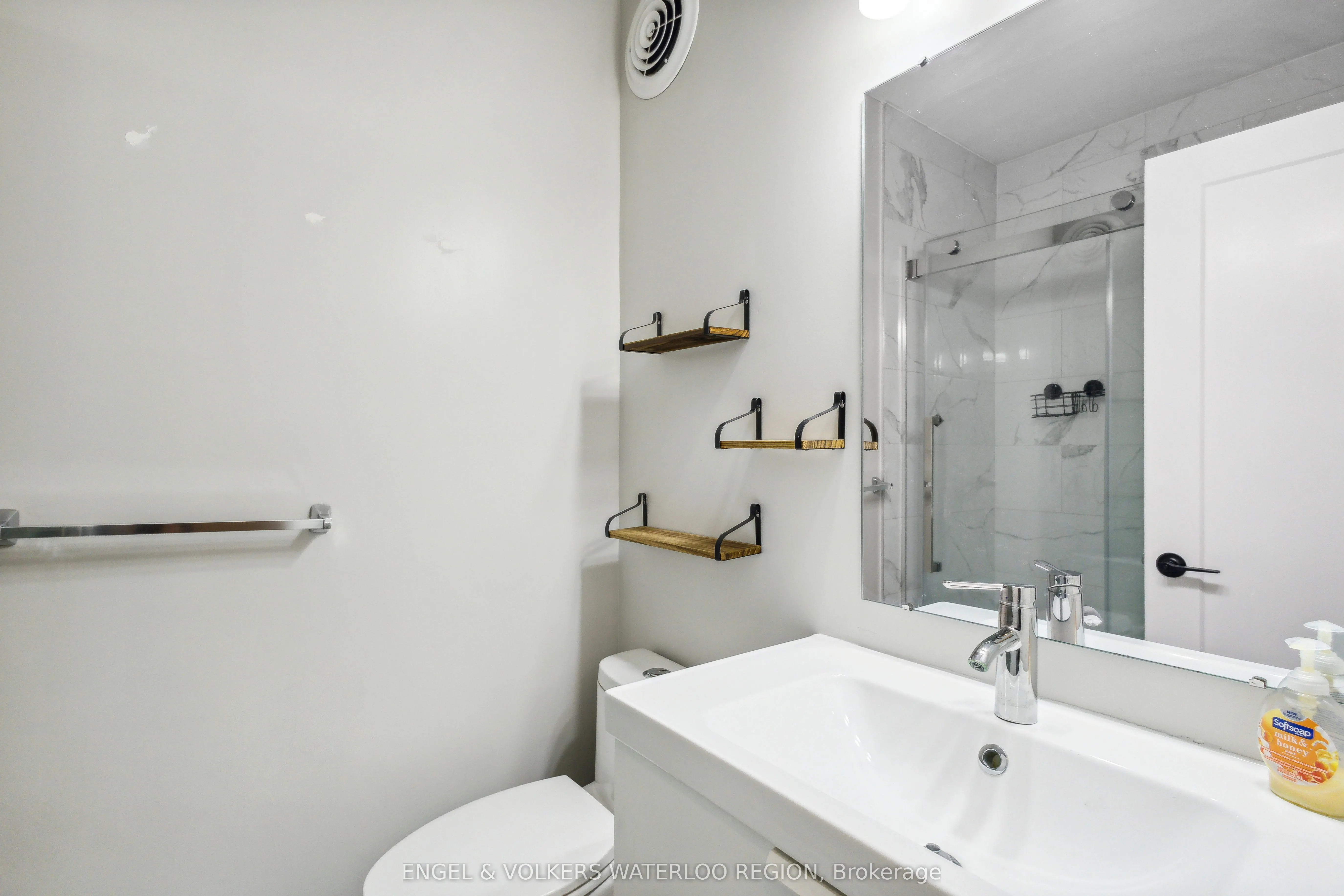16 Ramore Street, #Unit #3
