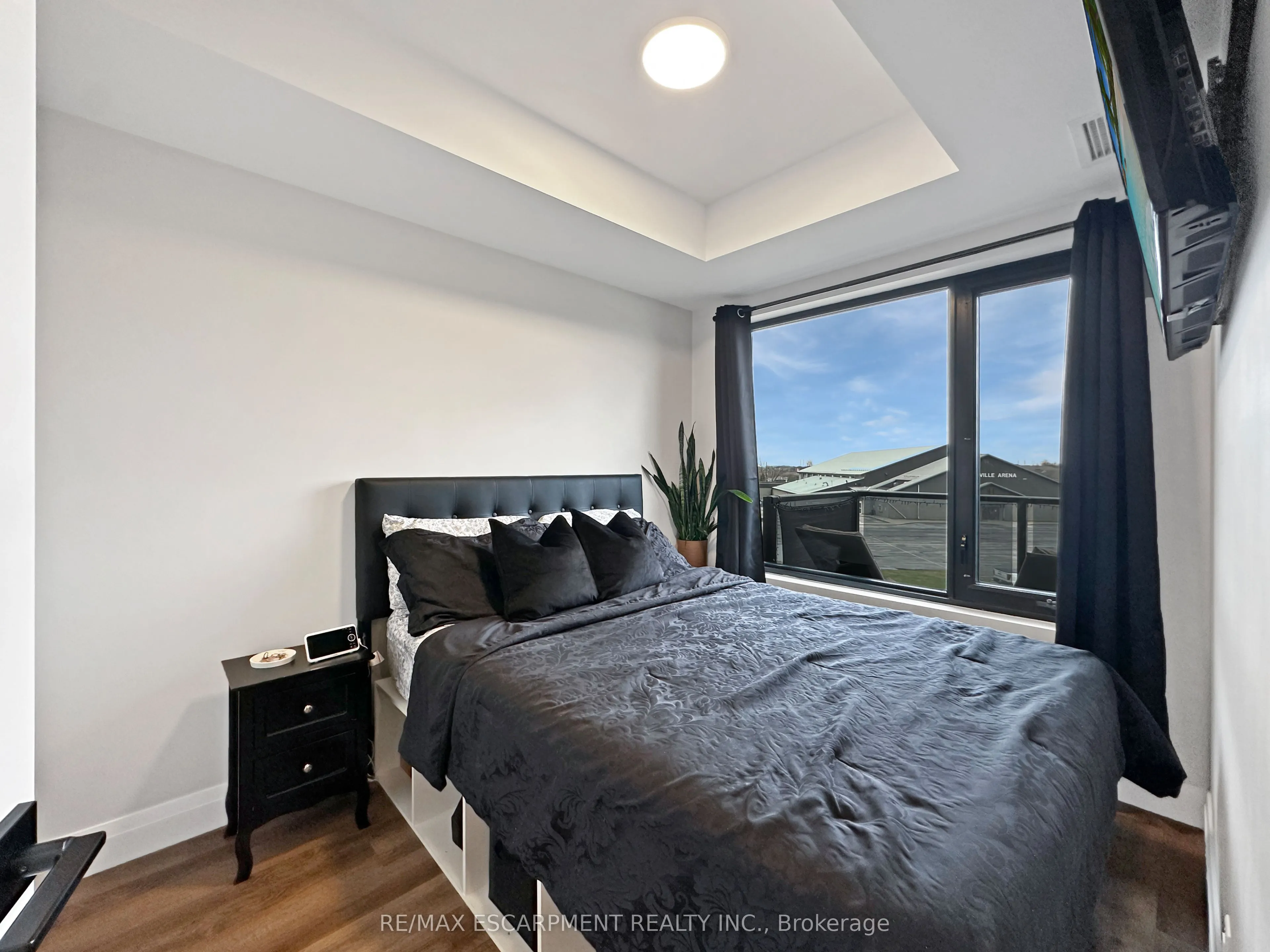 64 Main Street N, #309