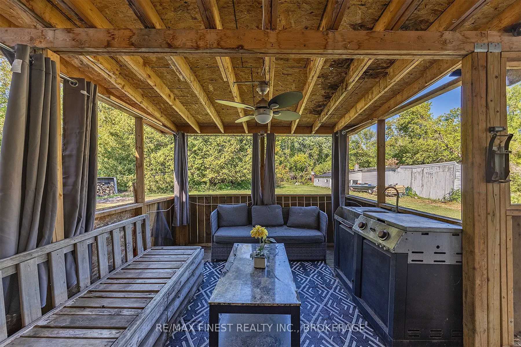 1523 Lake Road