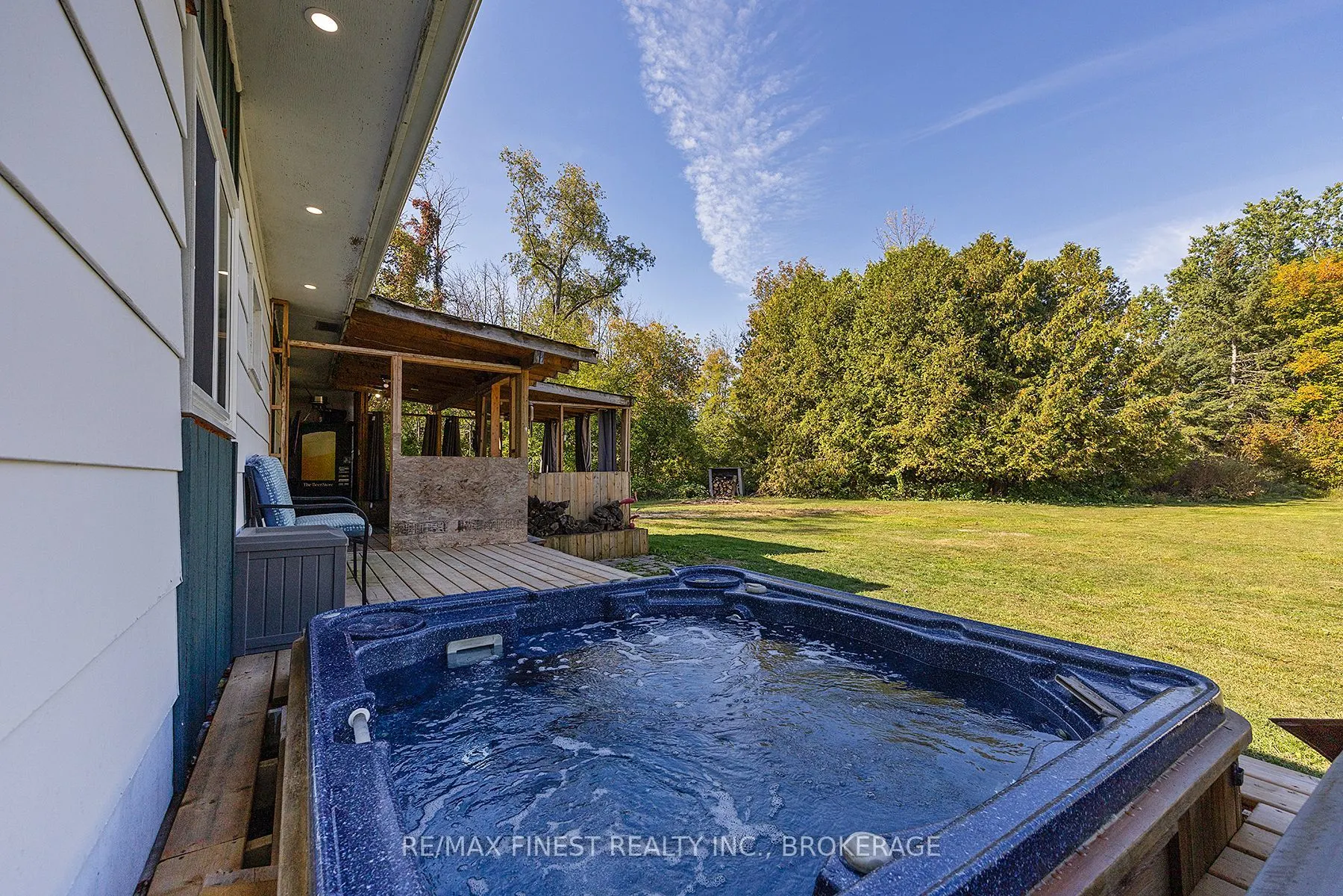 1523 Lake Road