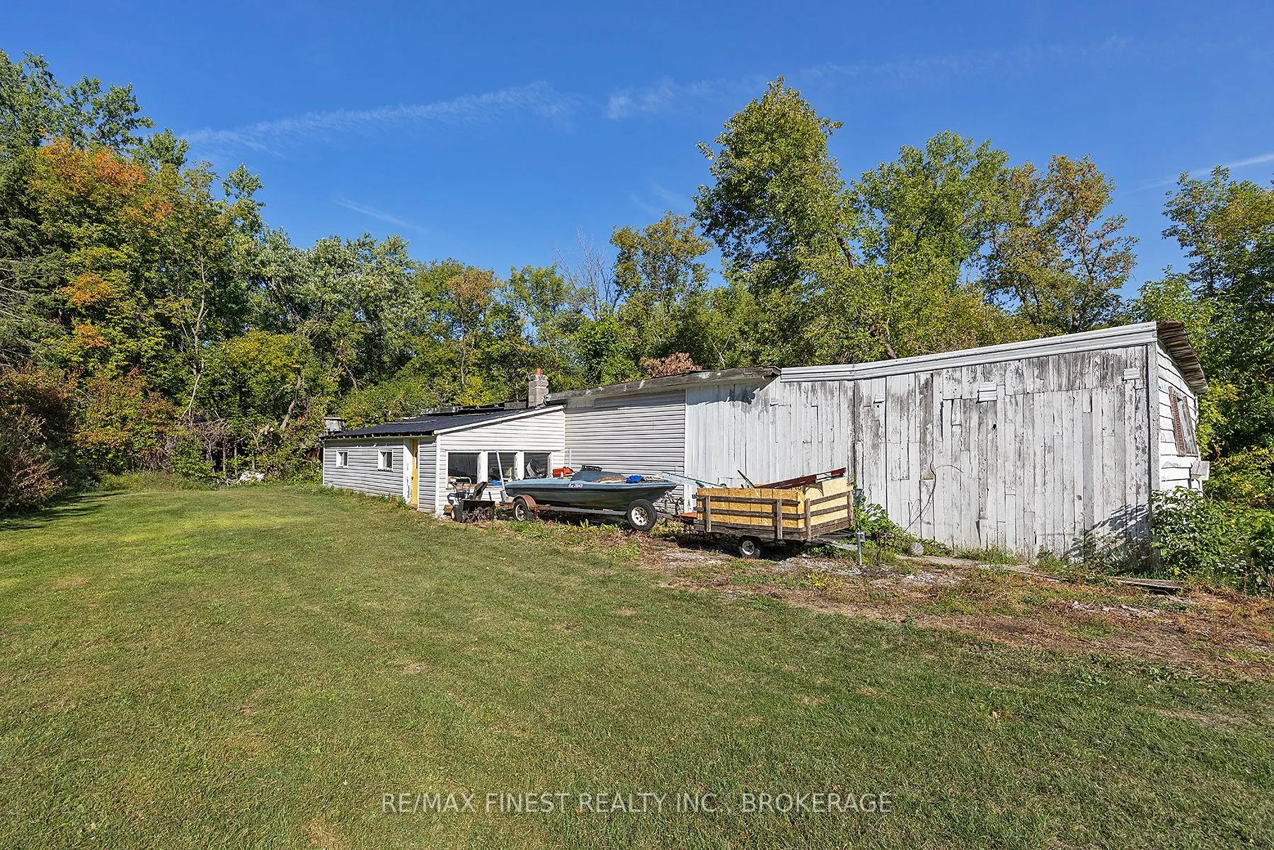 1523 Lake Road