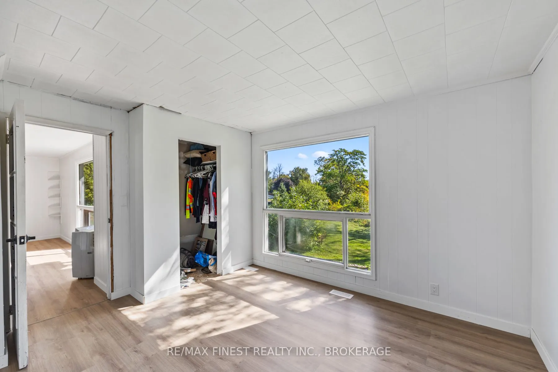 1523 Lake Road