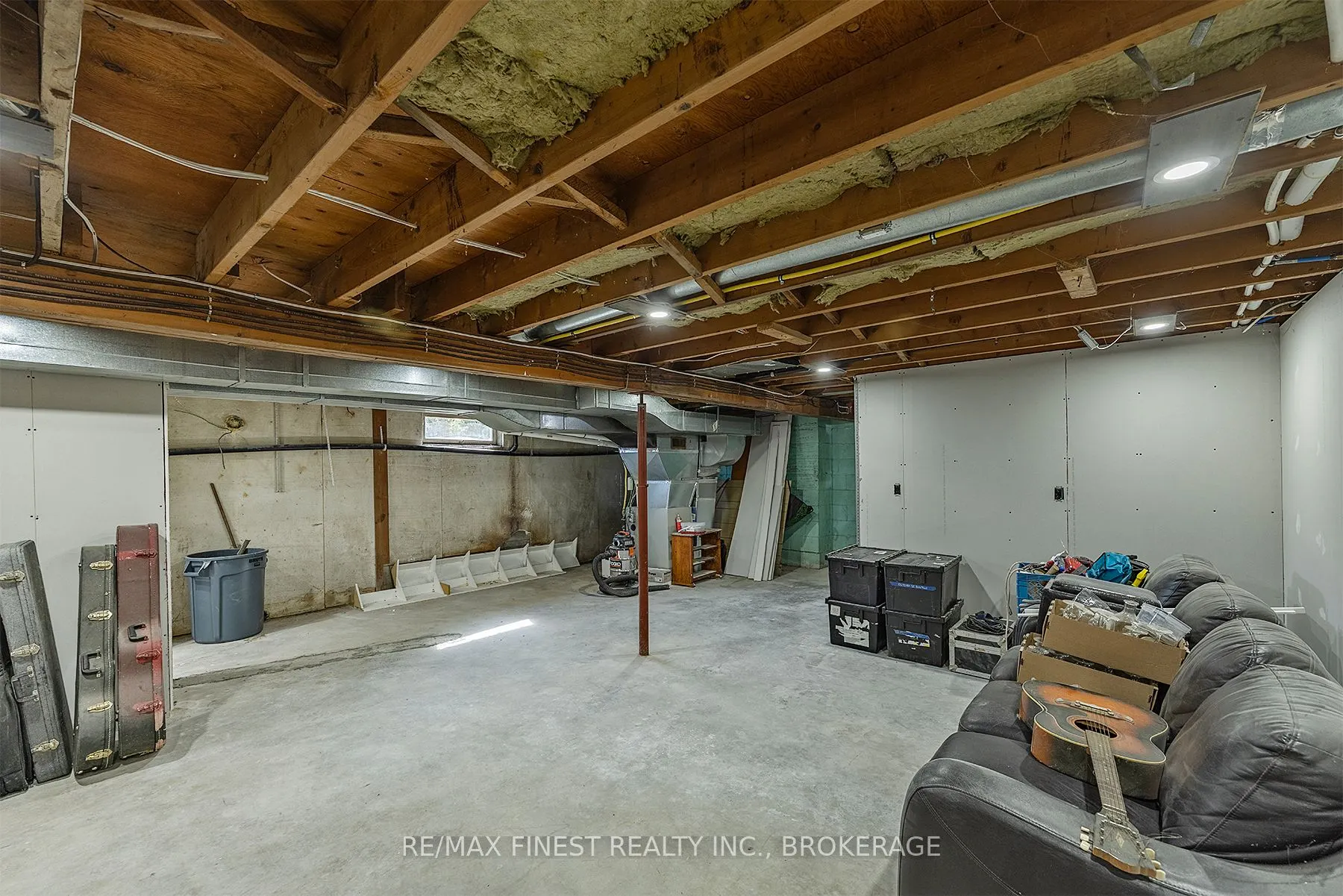 1523 Lake Road