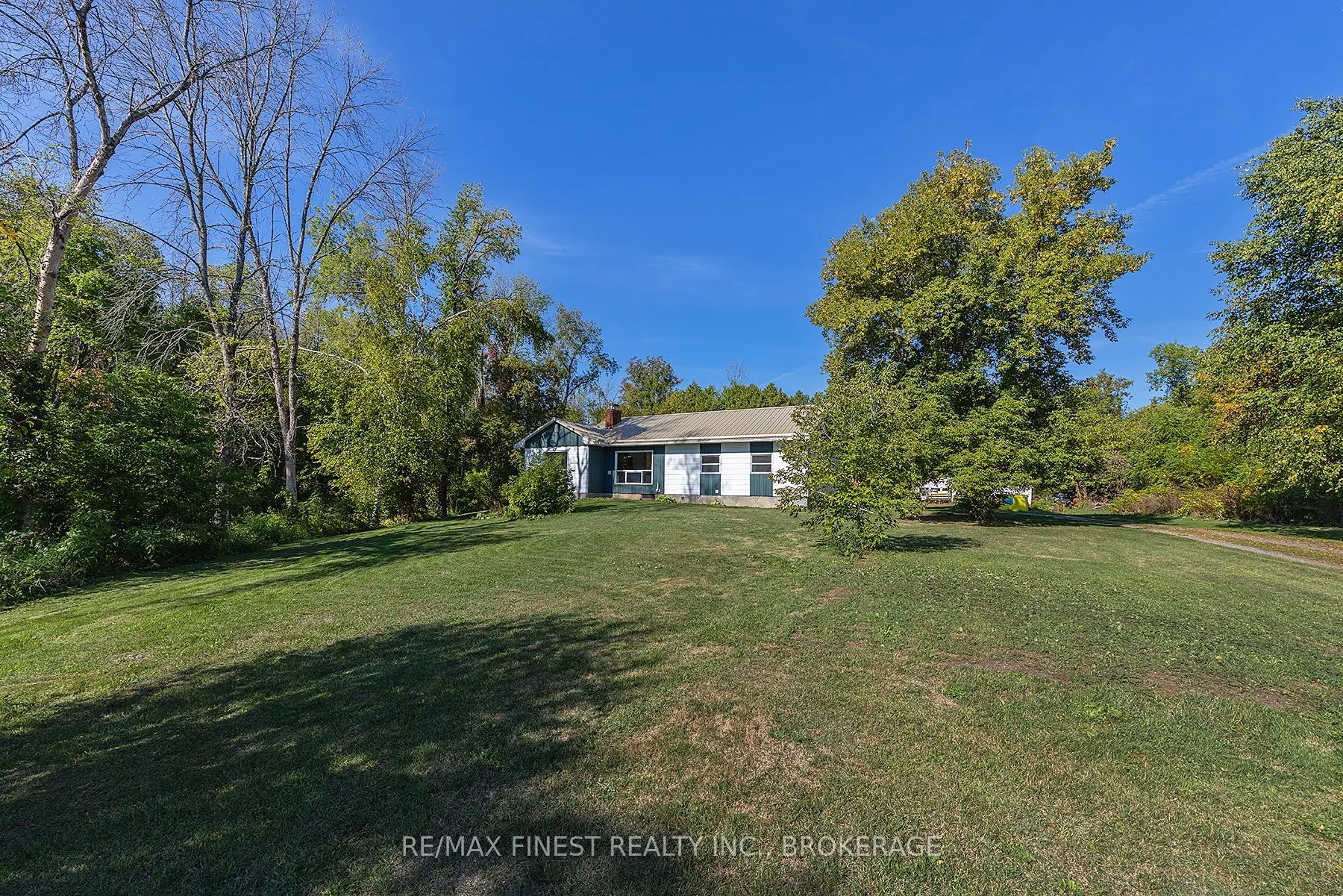 1523 Lake Road