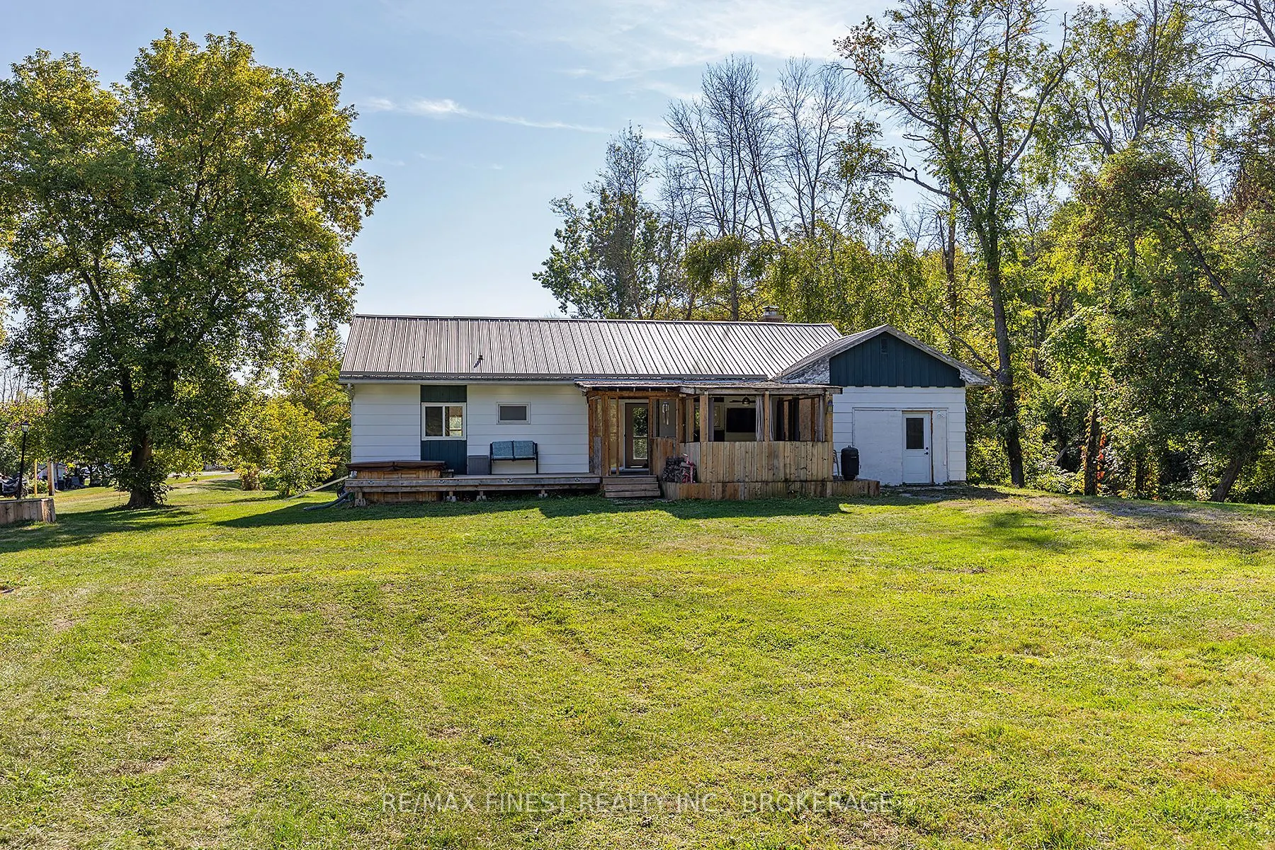 1523 Lake Road
