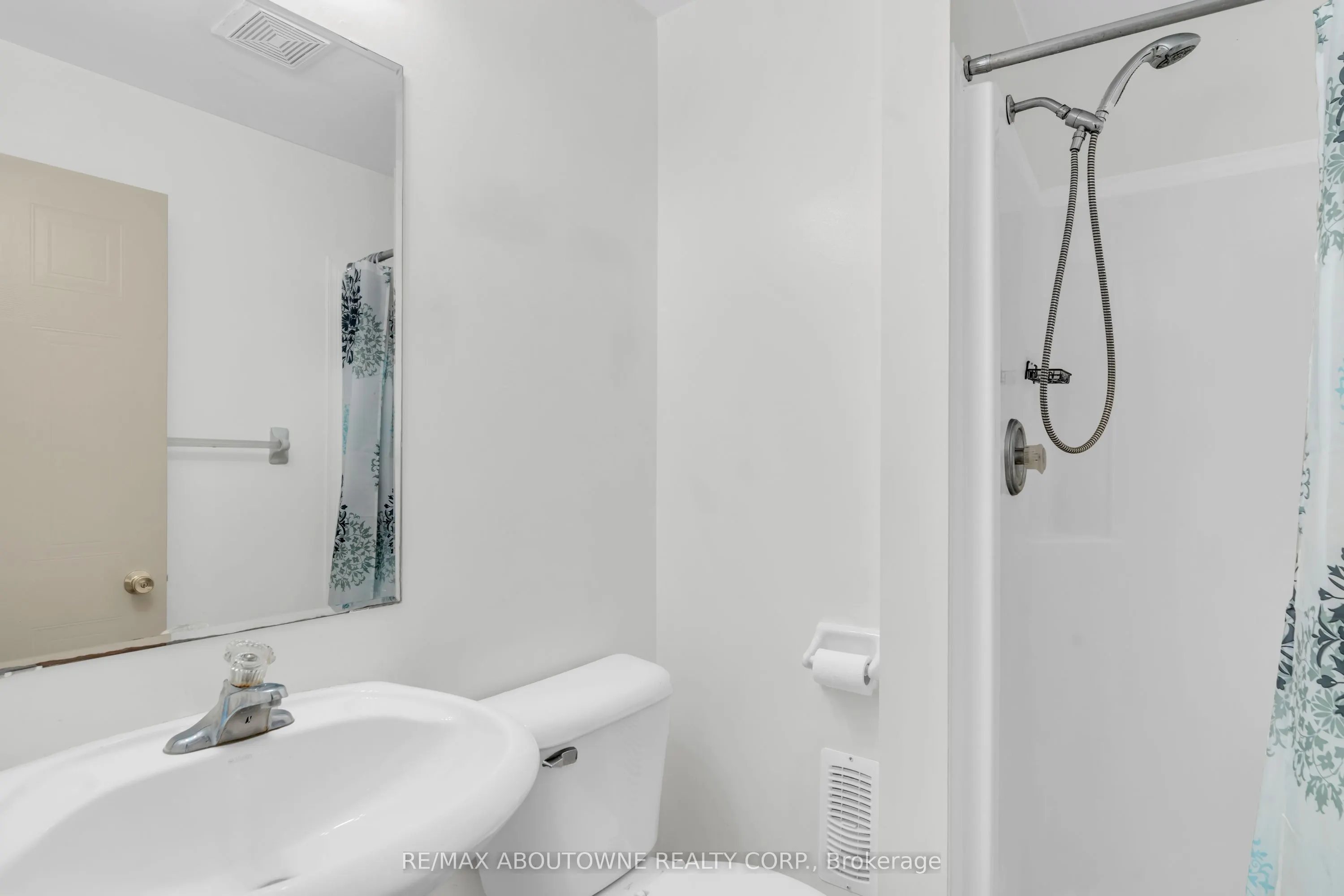 124 Gosling Gardens, #45